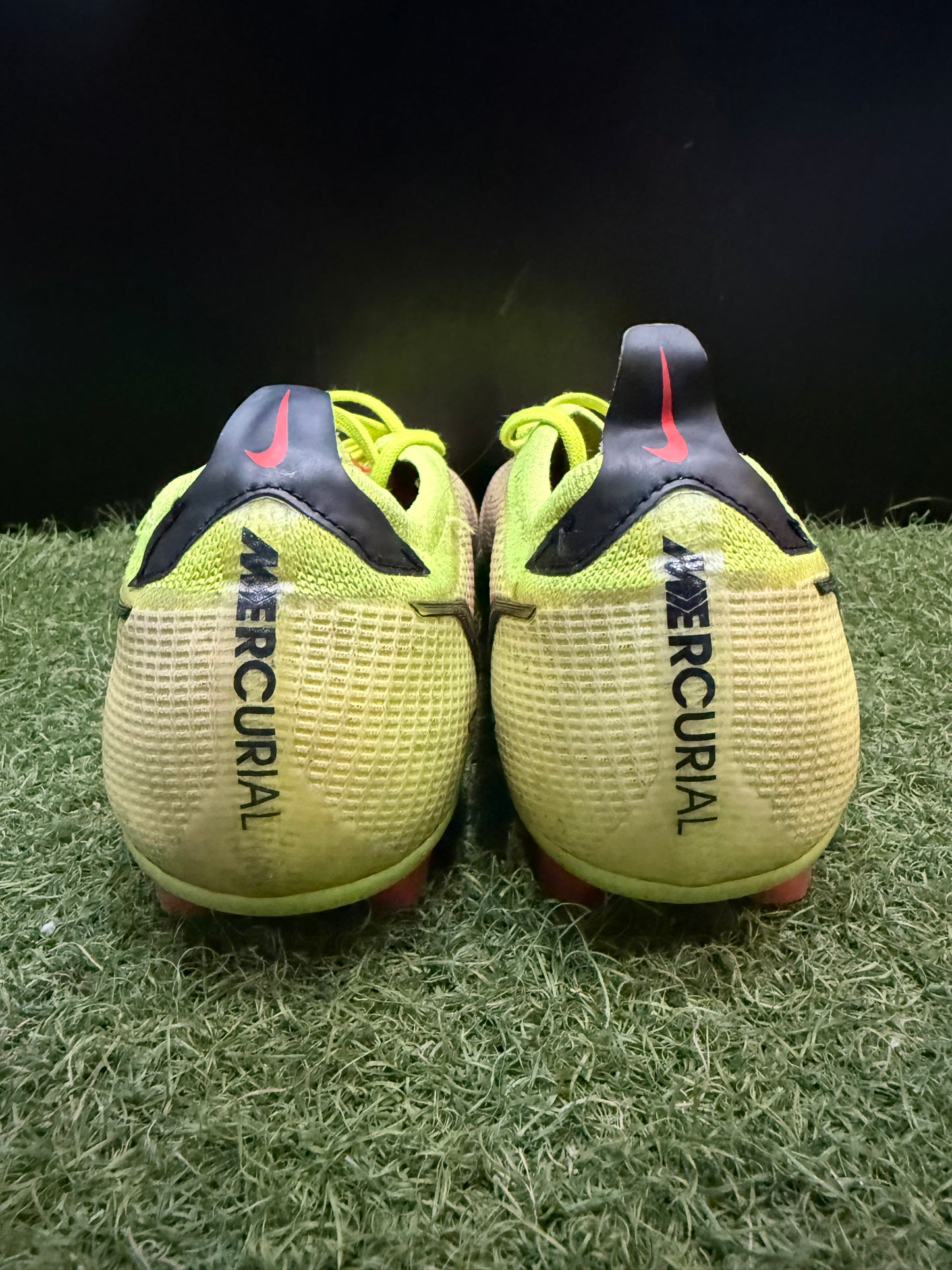 26.0 Used Goods中古スパイク Vapor 14 Elite HG