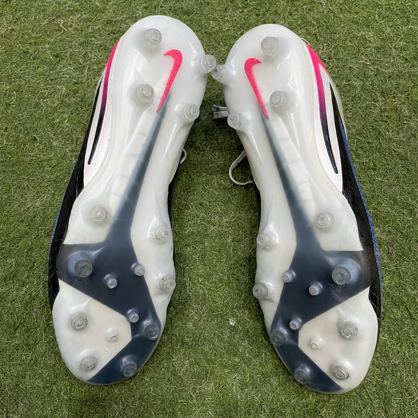 28.0 cm Used Goods中古スパイクPhantom 6 Low Elite AG