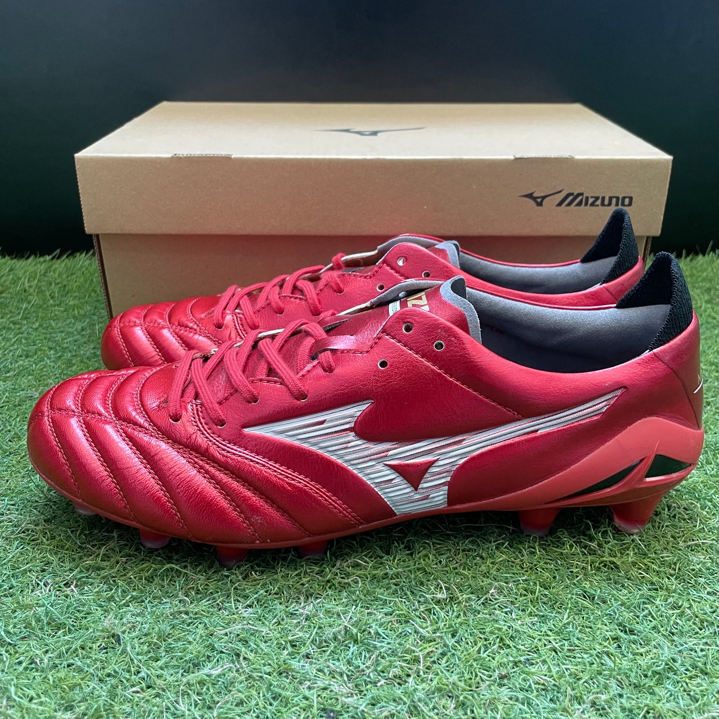日本未発売 モレリアネオ4 エリート  P1GA253260 Morelia Neo4 elite