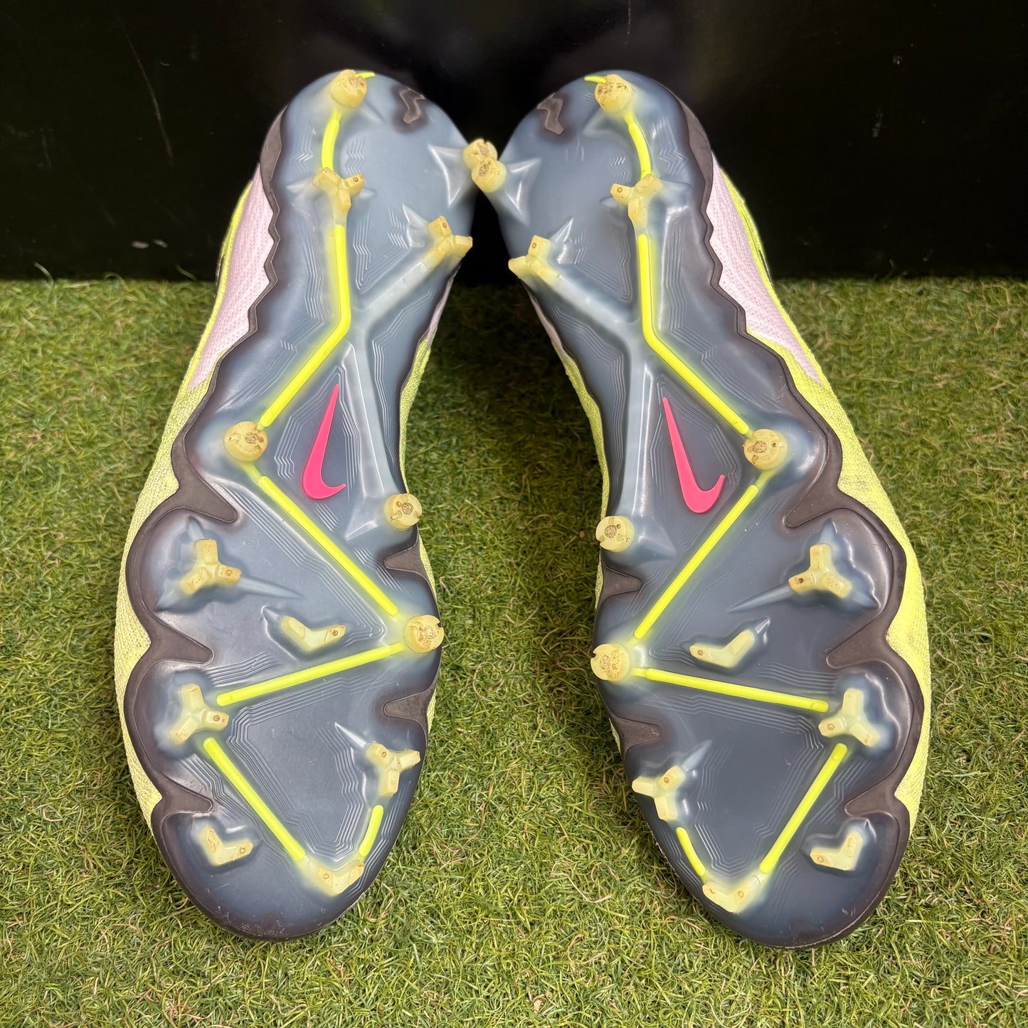 26.5 cm Used Goods中古スパイク Phantom GX Elite FG