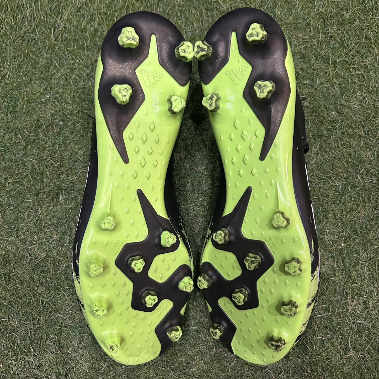 26.0 cm Used Goods中古スパイクPredator Mutator 20.1 Low AG