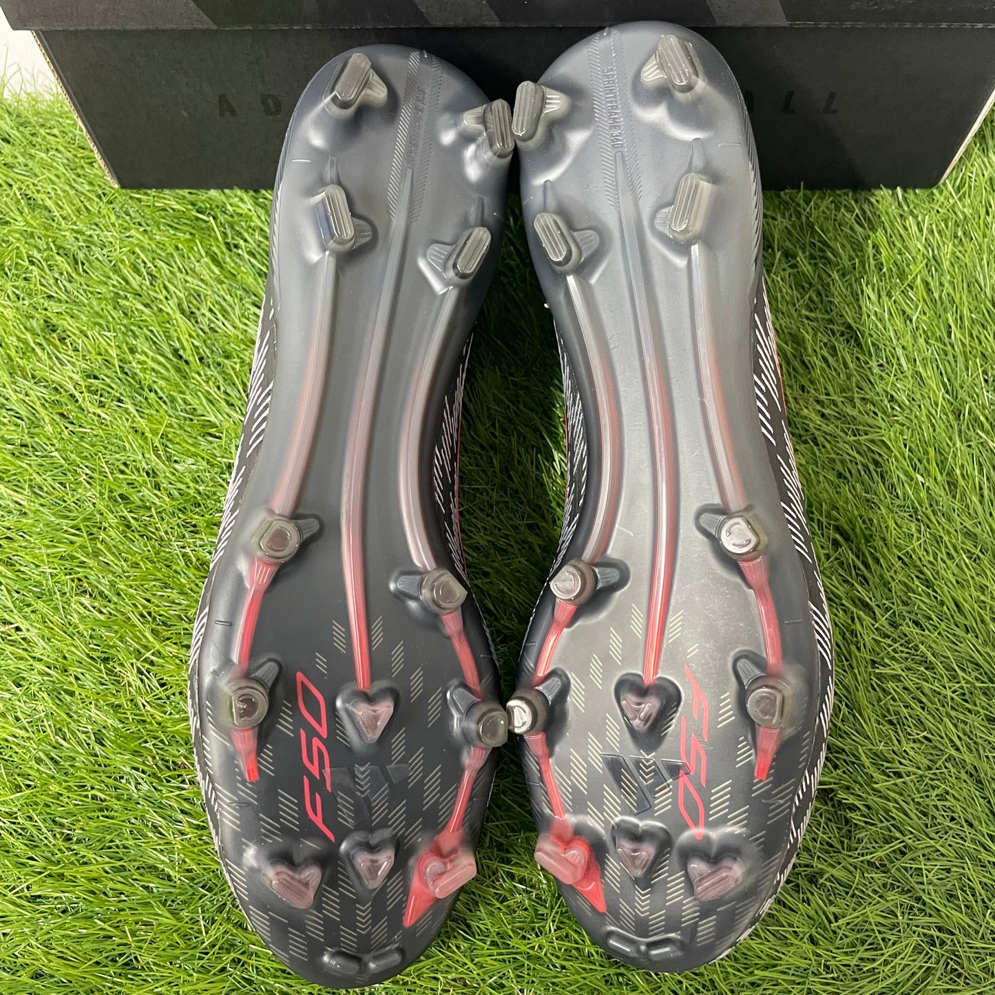 F50 ELITE FG JS4157