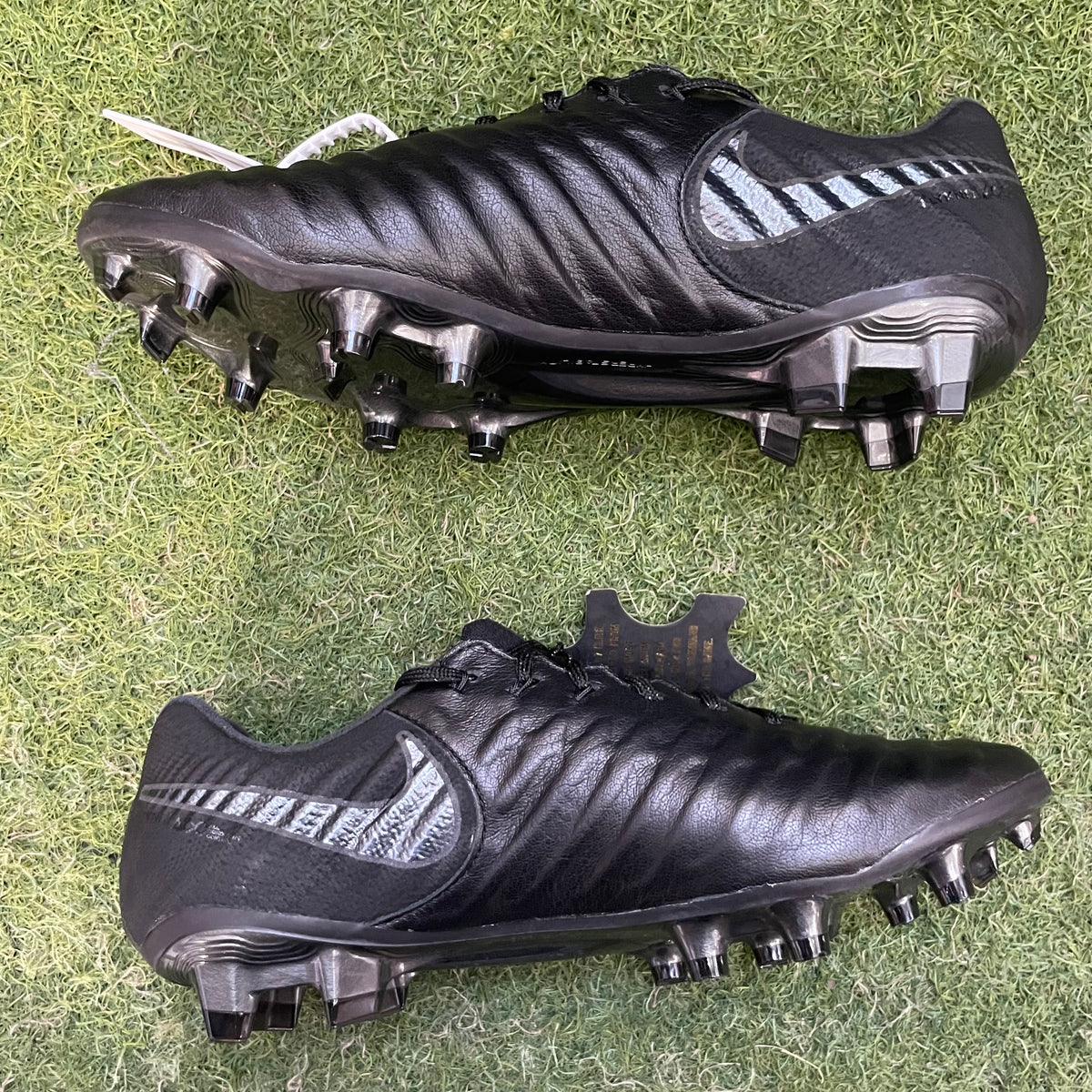 【箱無し】Tiempo Legend 7 FG 25.5 AH7238 001