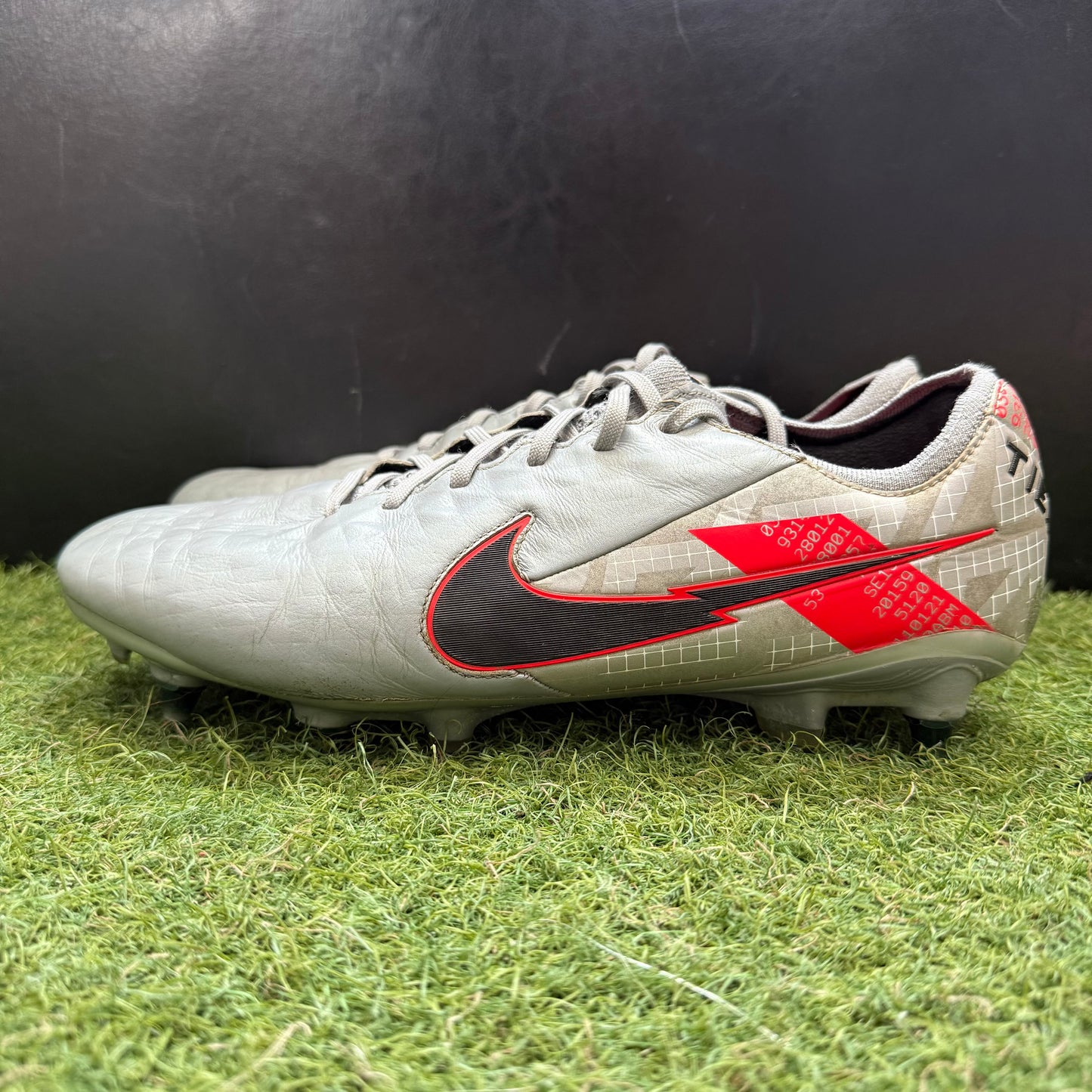 28.0 Used Goods中古スパイクTiempo Legend 8 Elite SGPRO