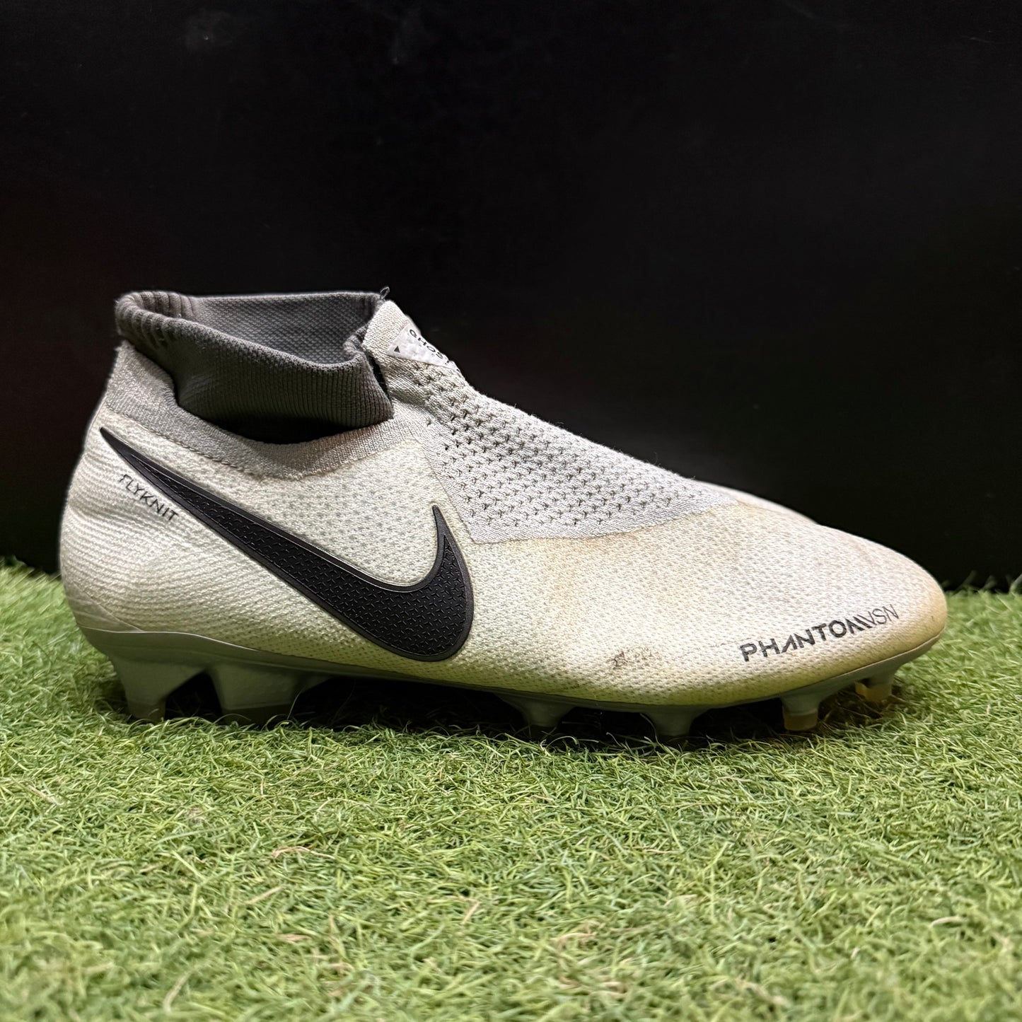 27.5 cm Used Goods中古スパイクPhantom Vision FG