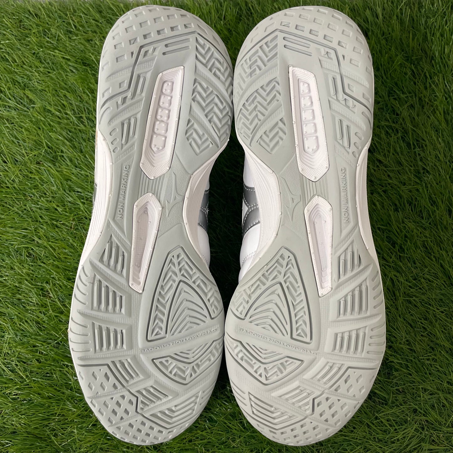 【箱無し】MORELIA SALA CLASSIC IN Q1GA230203 26.0 cm