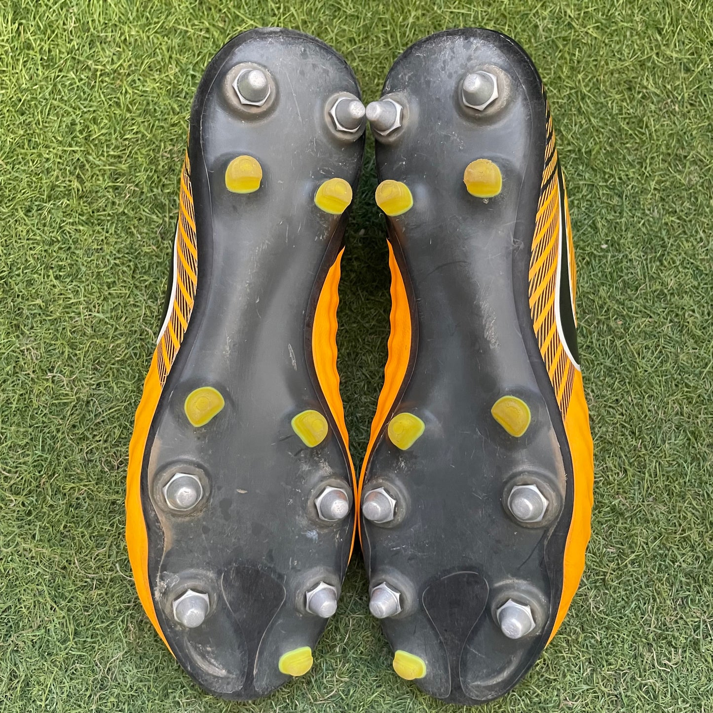 28.5 cm Used Goods 中古スパイク Magista Opus 2 SG ANTI CLOG