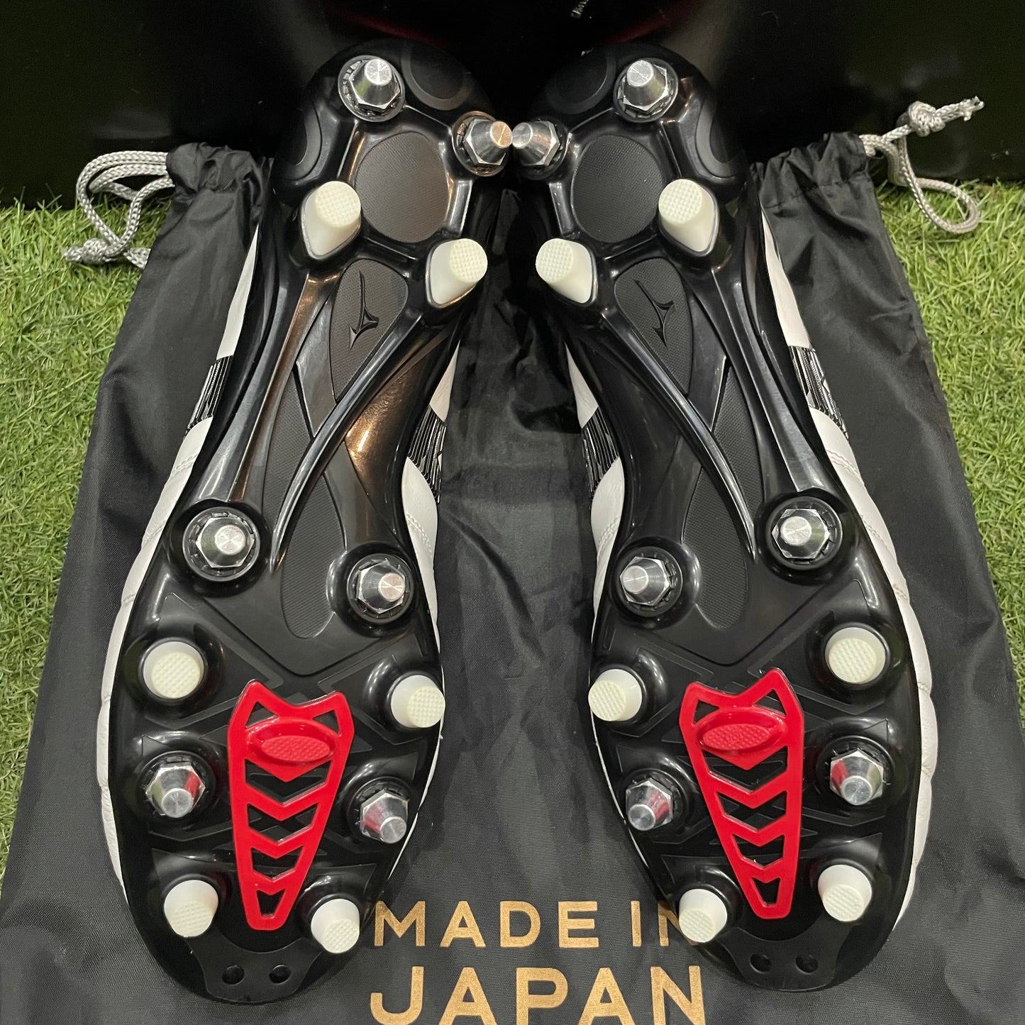 28.0 cm Used Goods中古スパイク Morelia Neo 4 Japan SG Mix
