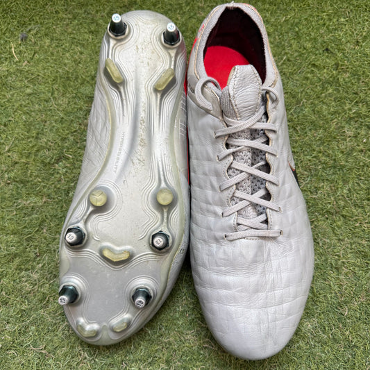 28.0 Used Goods中古スパイクTiempo Legend 8 Elite SGPRO