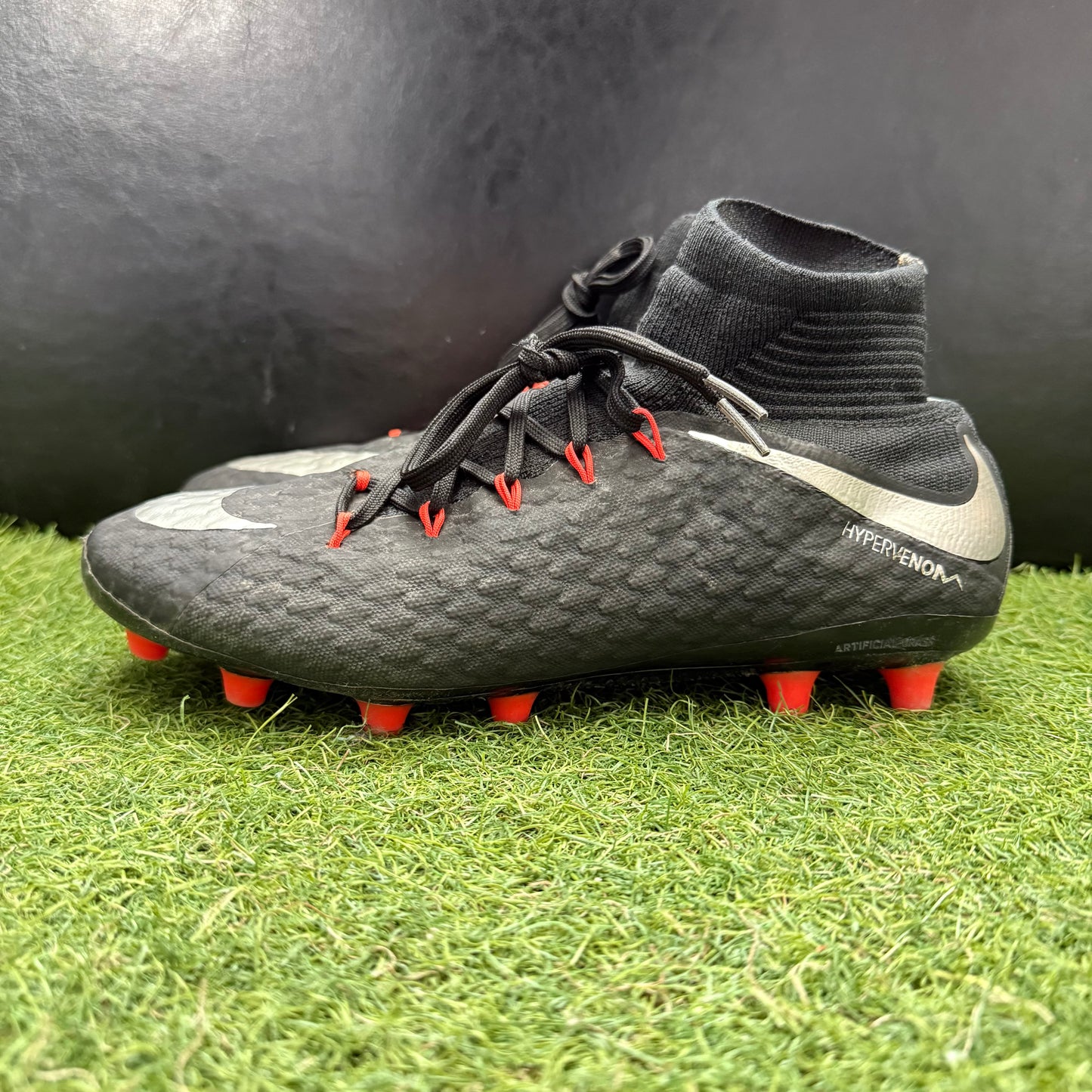26.0 Used Goods中古スパイク HYPERVENOM Fatal3 DF AG-PRO