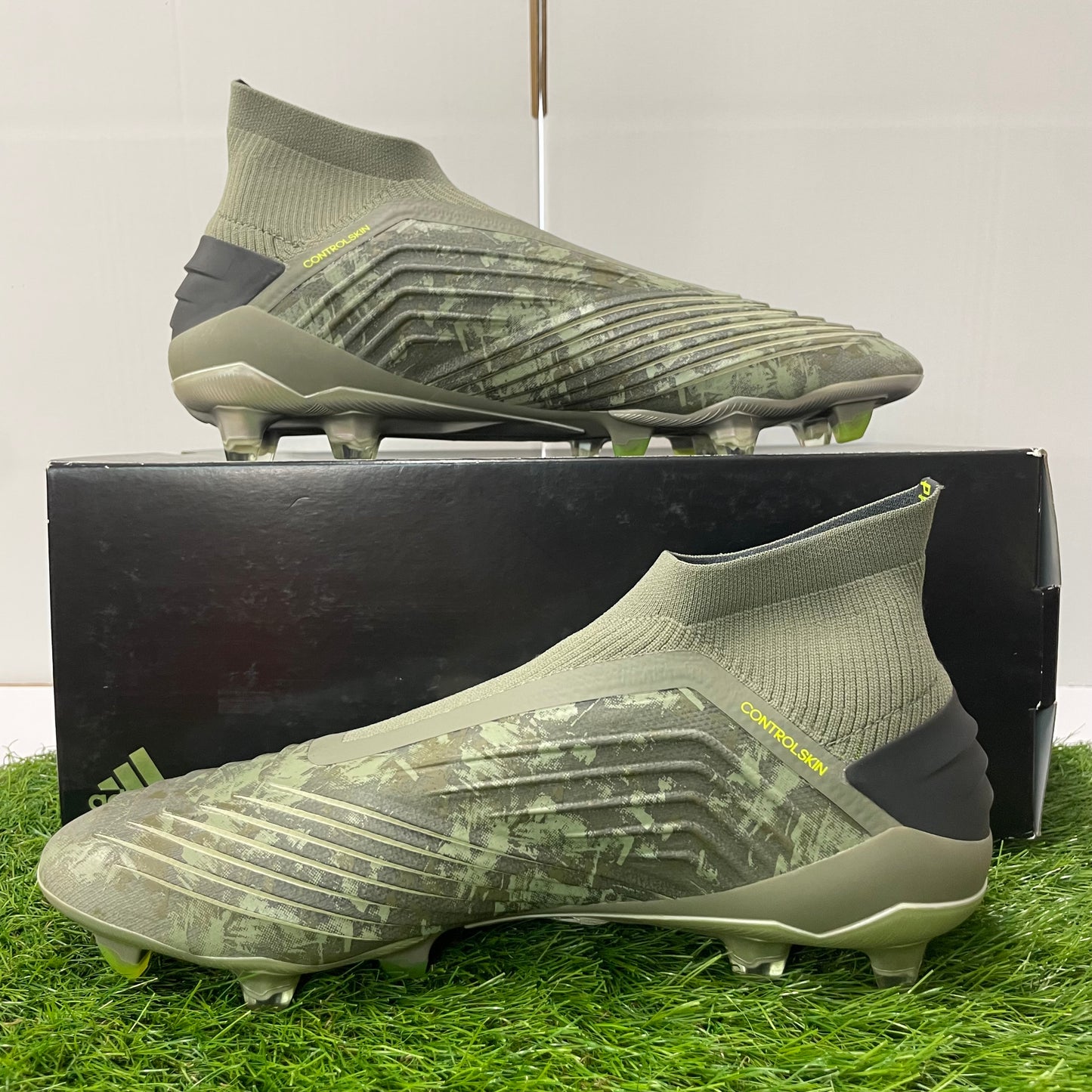 プレデター19+ FG EF8204