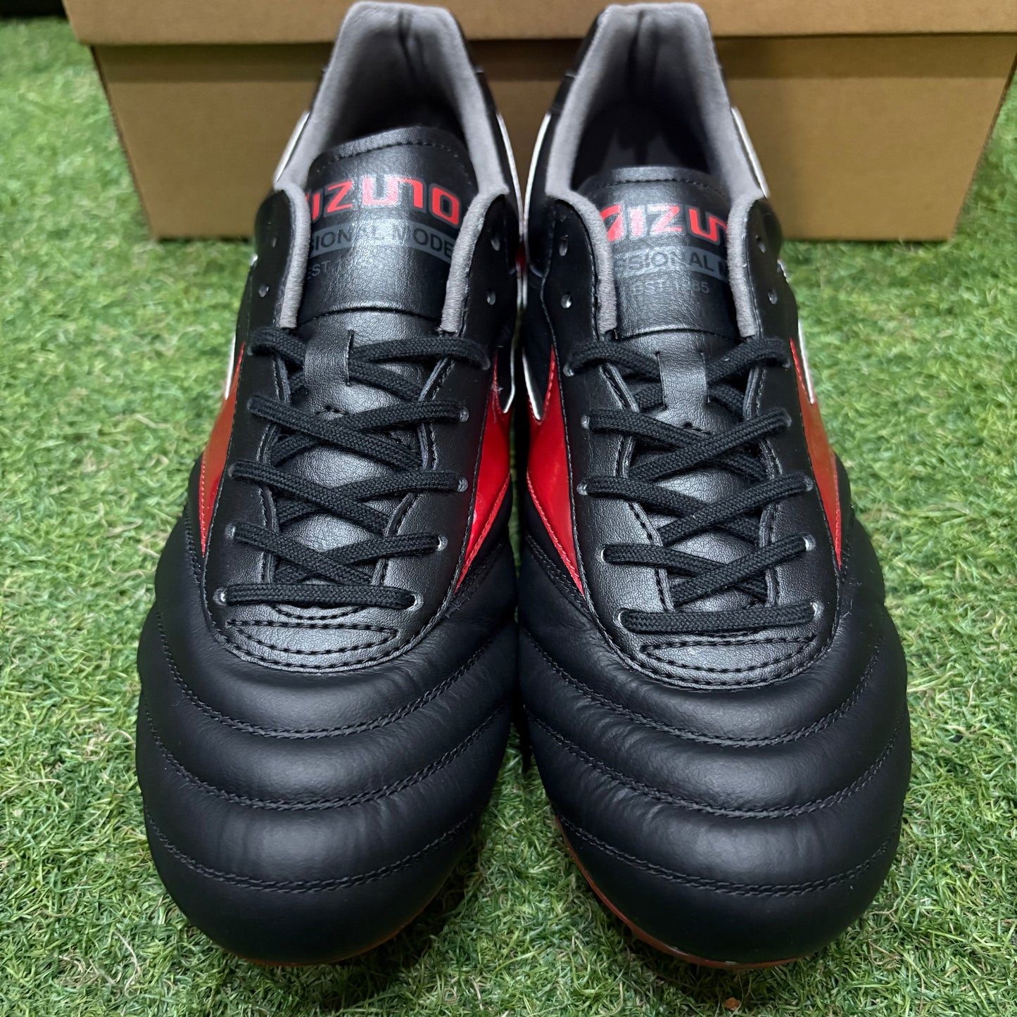 日本未発売 モレリア2 ELITE P1GA250400 海外仕様 トップモデル