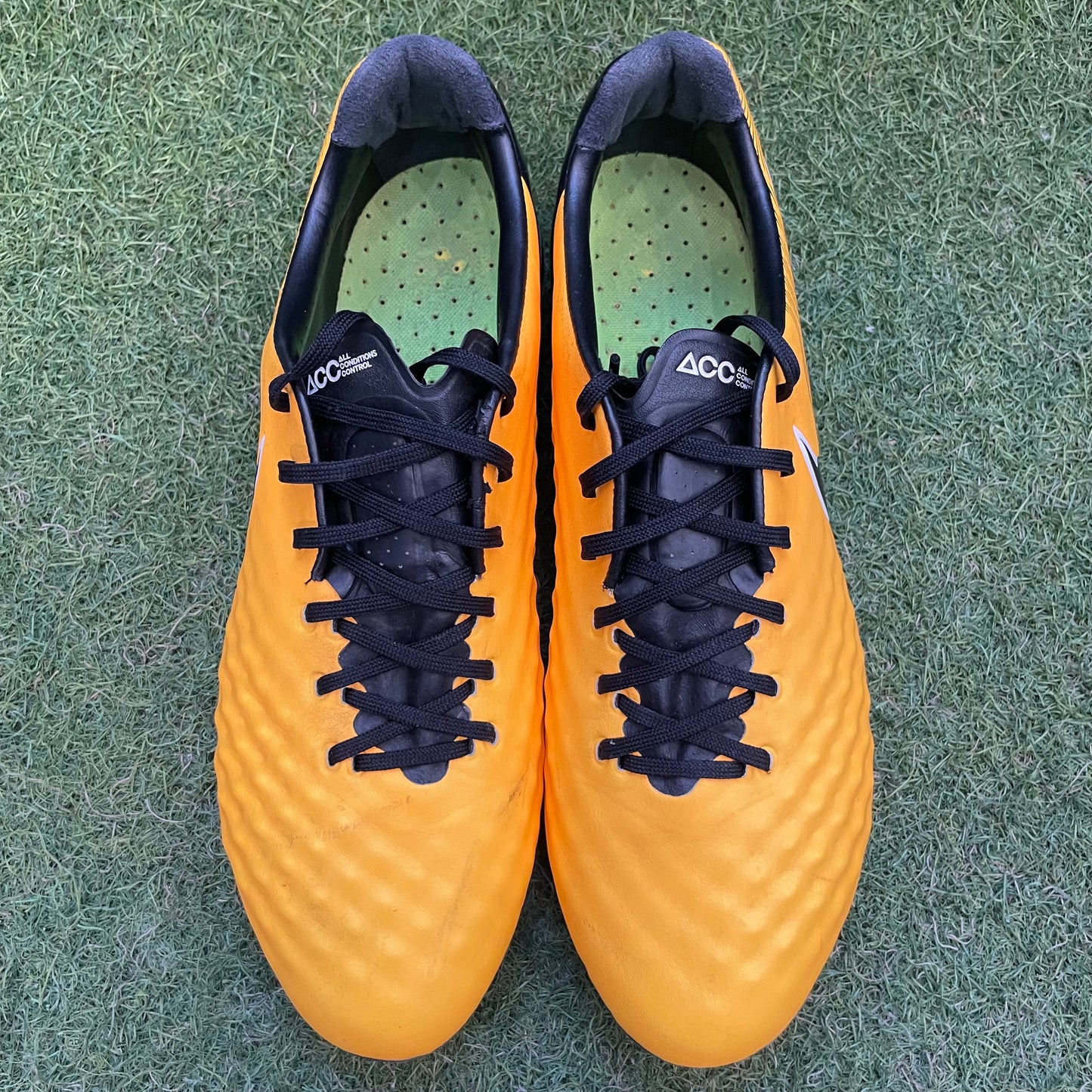 28.5 cm Used Goods 中古スパイク Magista Opus 2 SG ANTI CLOG