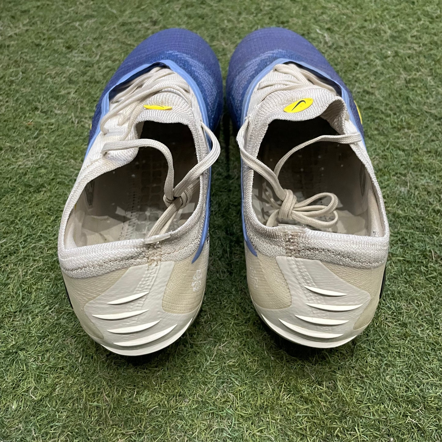 28.0 cm Used Goods中古スパイクPhantom 6 Low Elite FG LV8