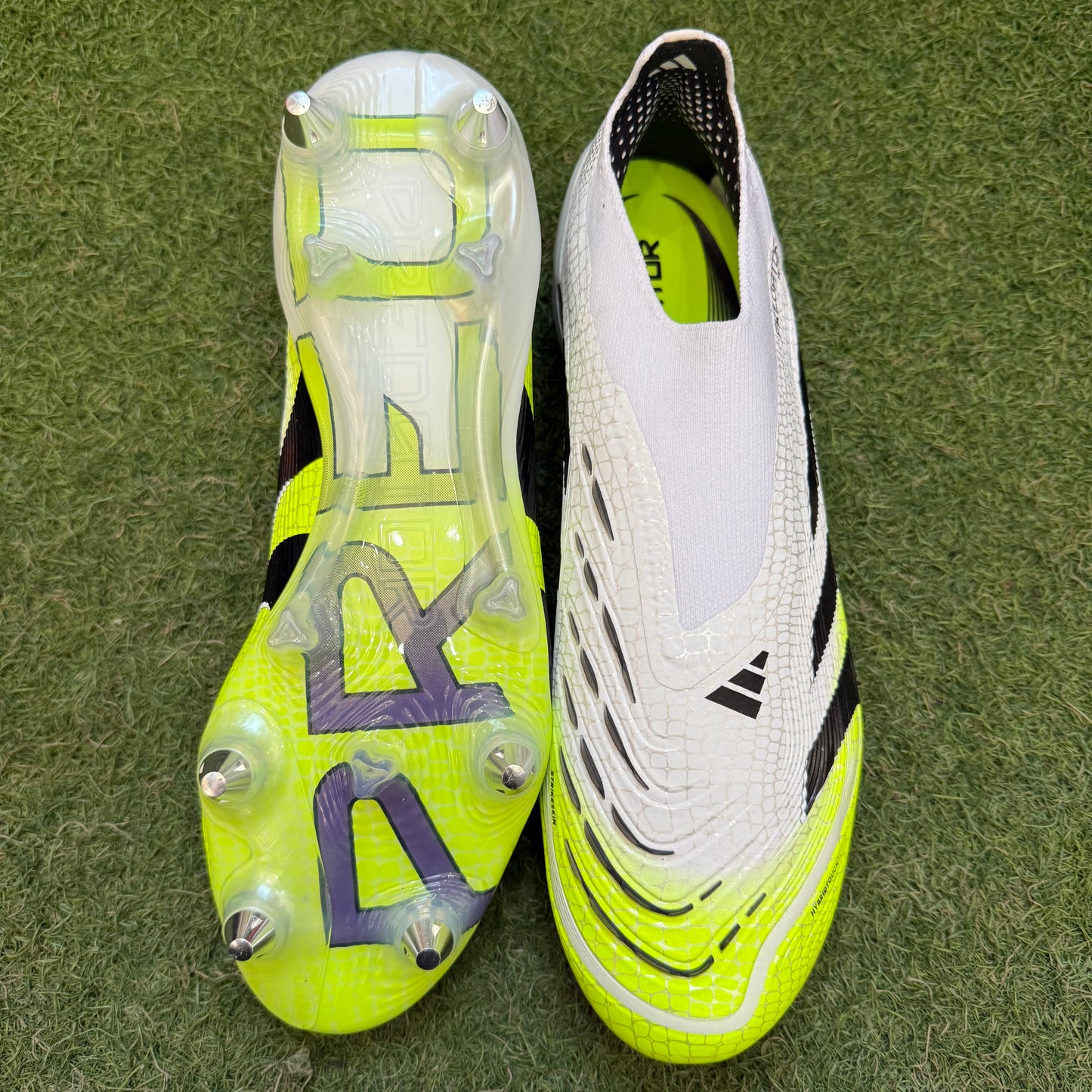 PREDATOR ELITE LL SG プレデター レースレス JI1064