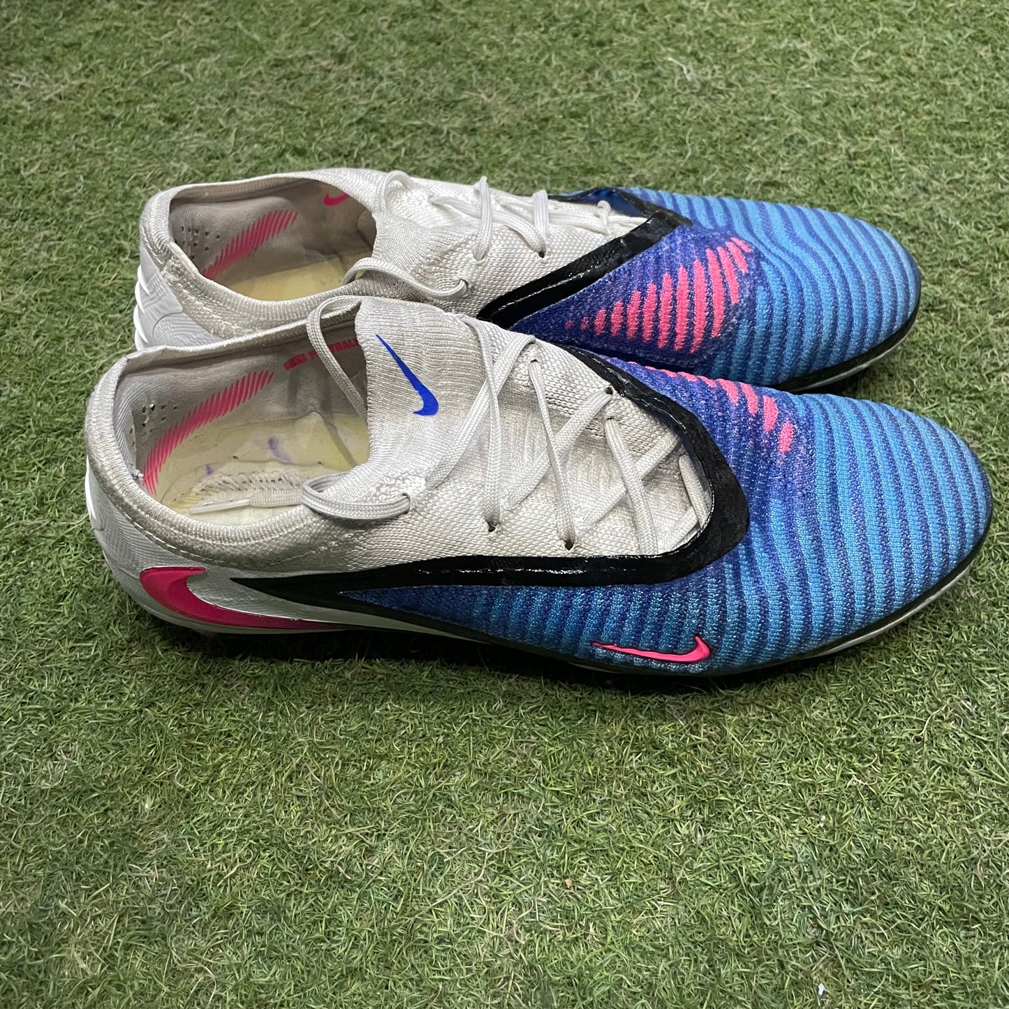 28.0 cm Used Goods中古スパイクPhantom 6 Low Elite AG