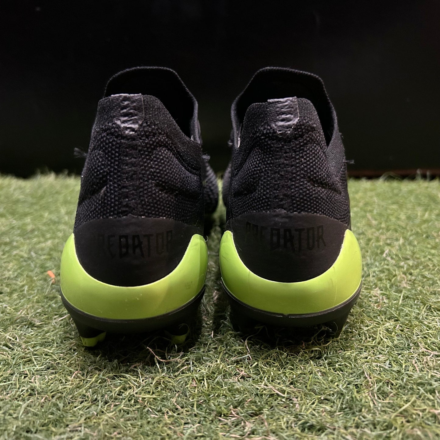 26.0 cm Used Goods中古スパイクPredator Mutator 20.1 Low AG