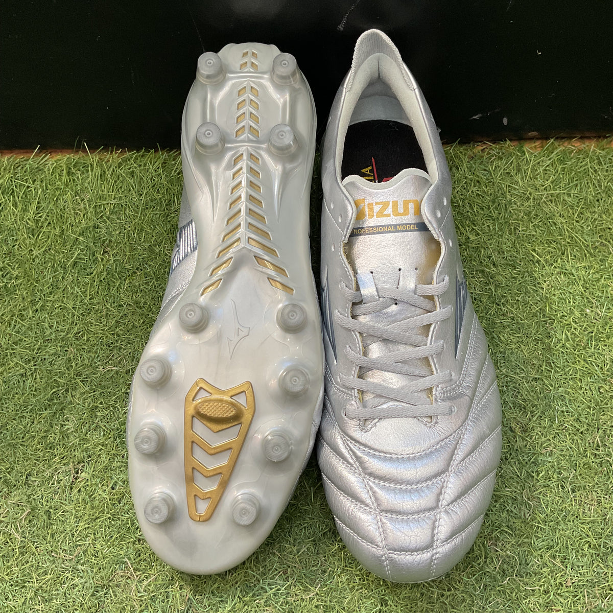 【箱無し】ミズノ モレリアネオ4 ELITE Mizuno Morelia Neo 4 ELITE P1GA253204