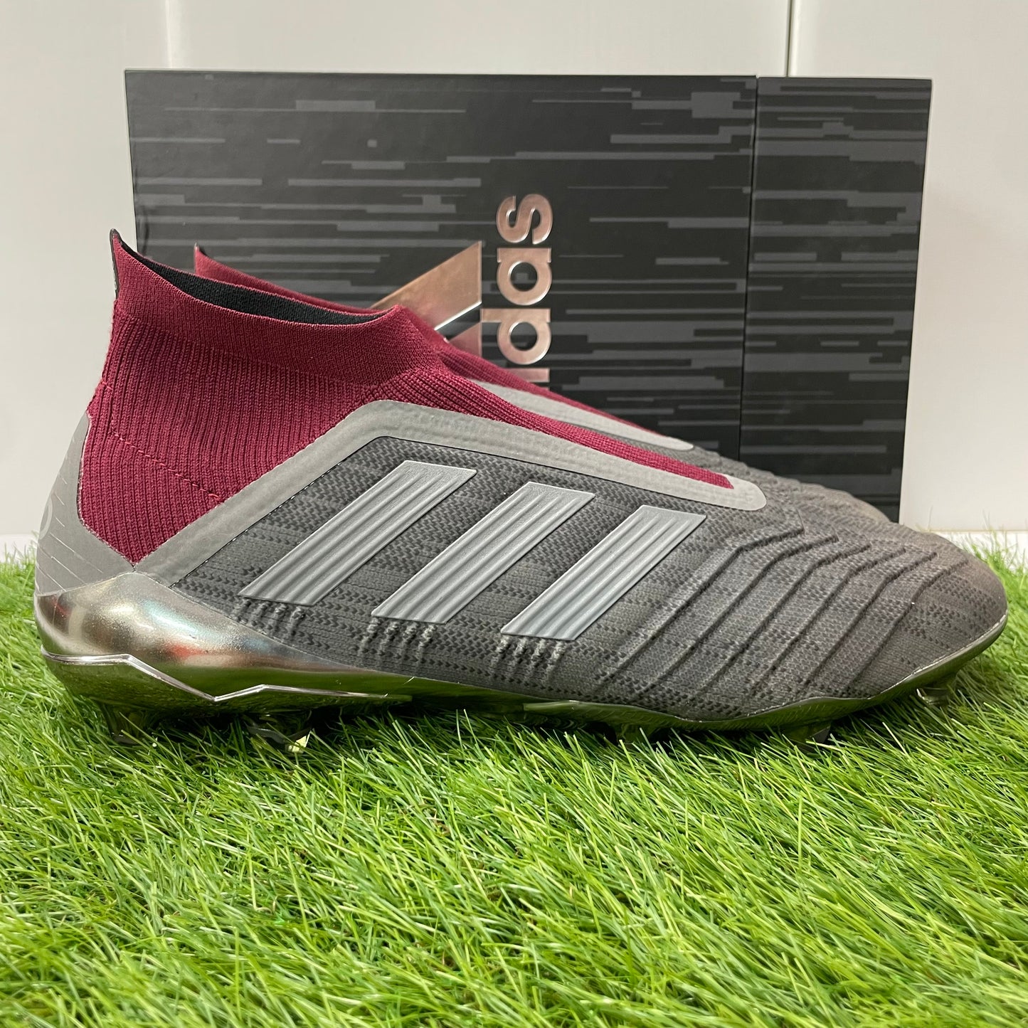 プレデター18+ FG/AG ポールポグバ　Paul Pogba AC7457