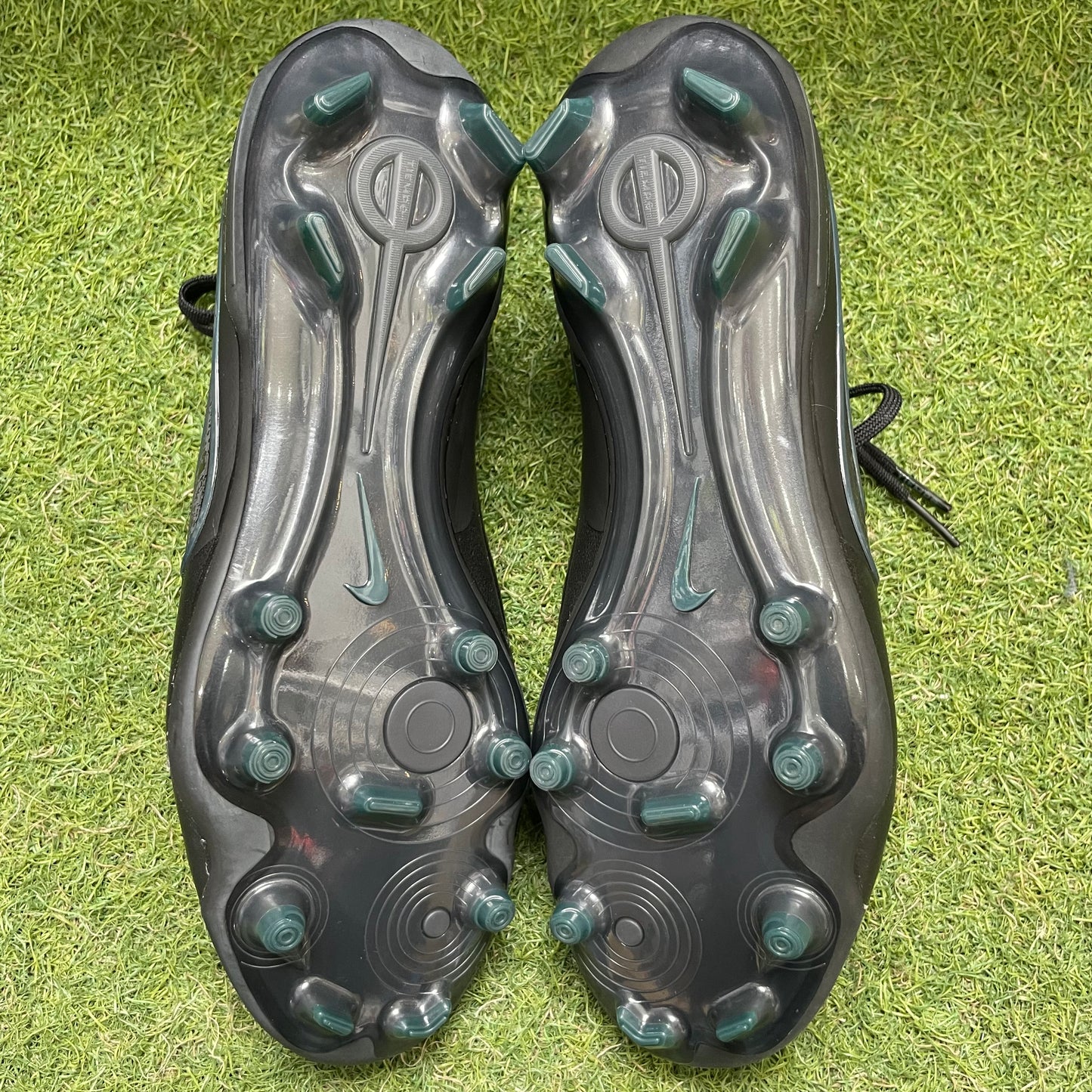 【箱無し】Tiempo Legend10 FG 25.5cm DV4328-002