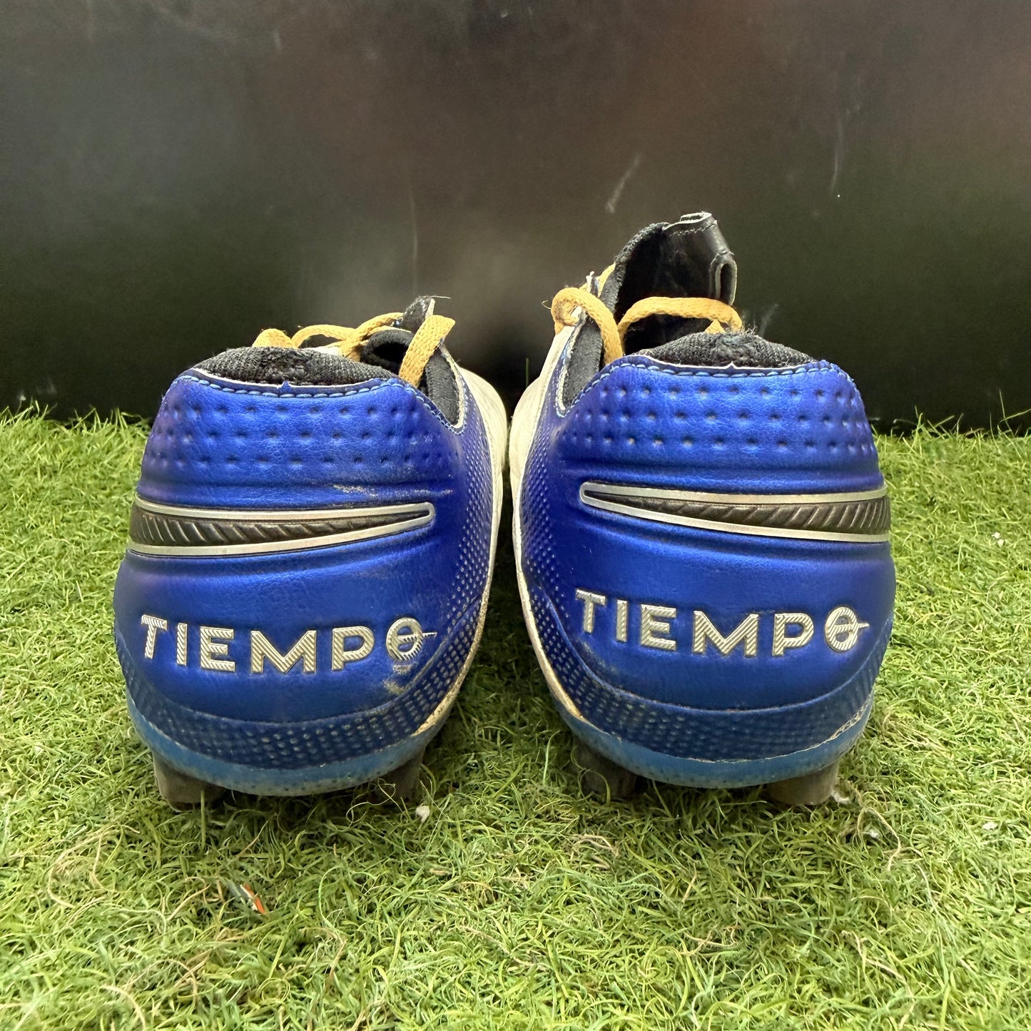 25.0 Used Goods中古スパイクTiempo Legend 8 HG