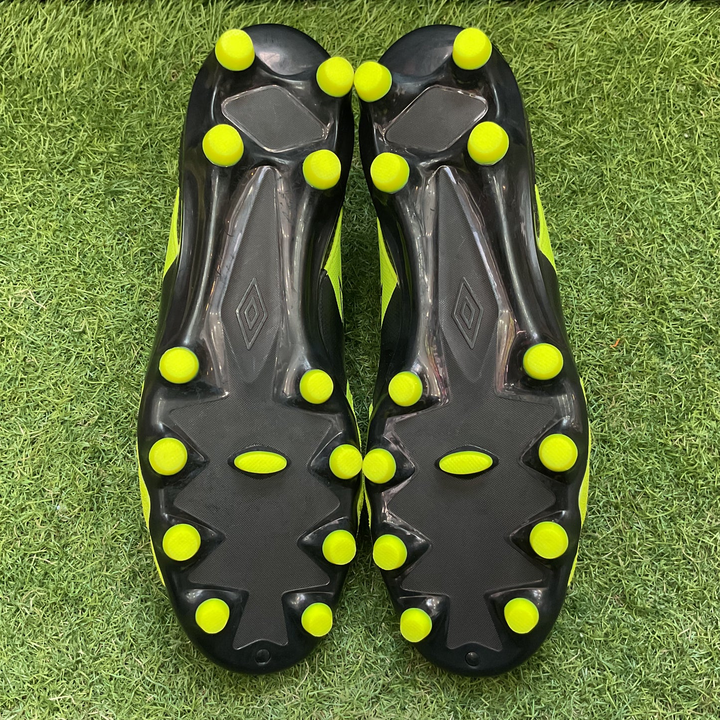 25.5 cm Used Goods中古スパイク アンブロ Umbro アクセレイター プロ