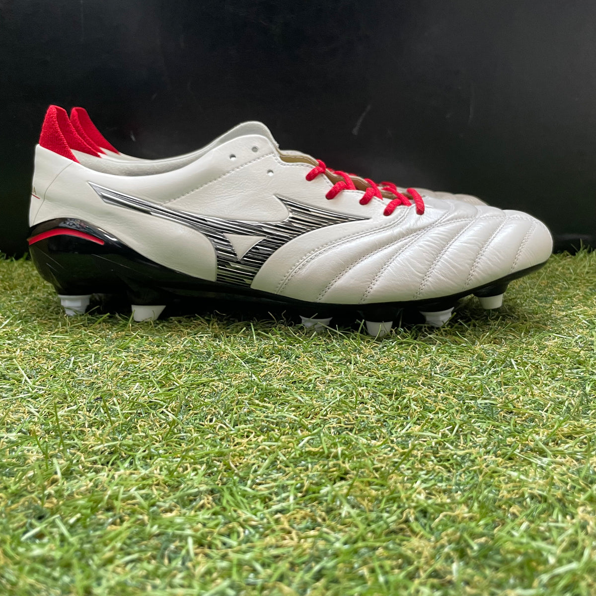 【箱無し】MORELIA NEO4 JAPAN MIX 28.5 P1GC233009