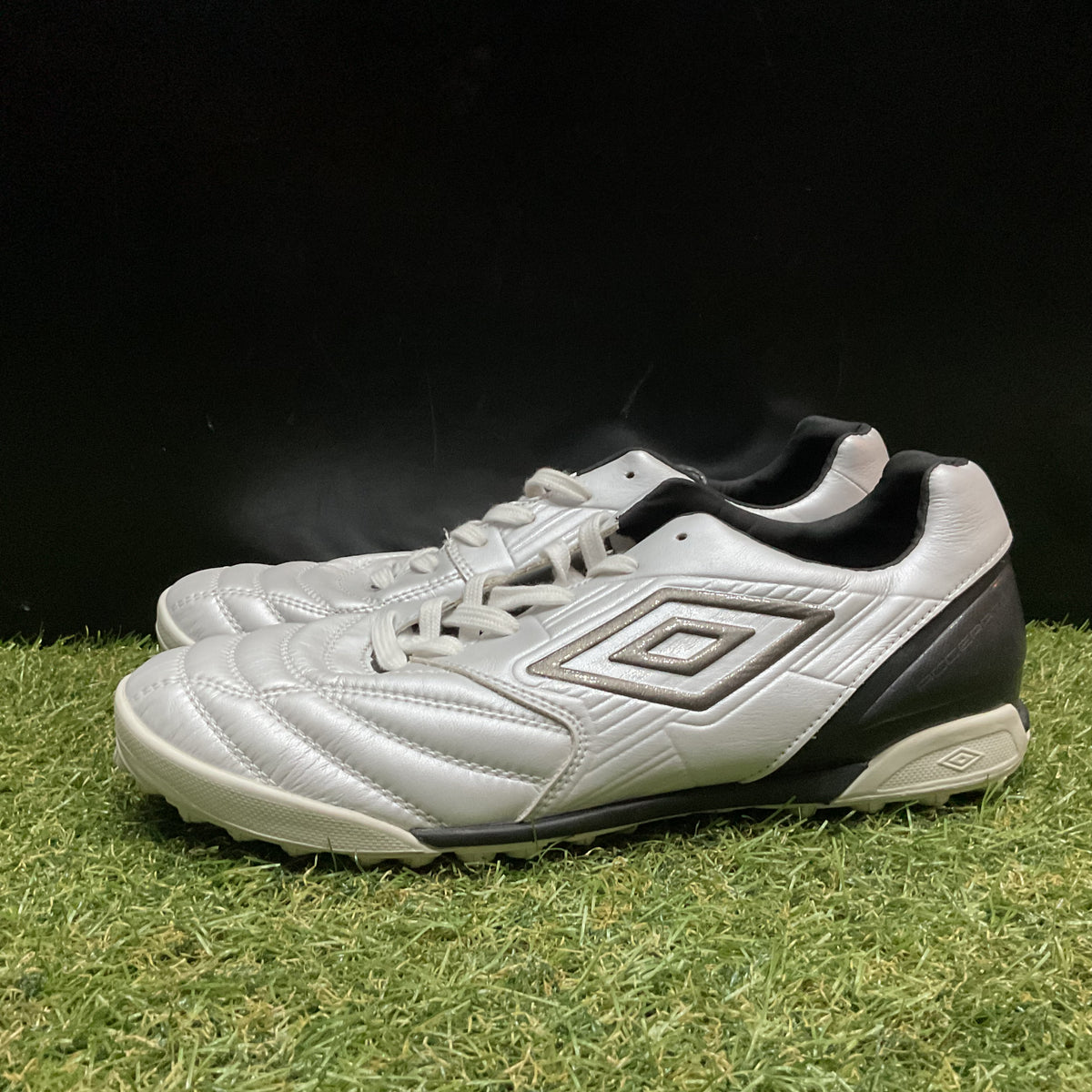 27.0 Used Goods中古TF Accerator KTS TR