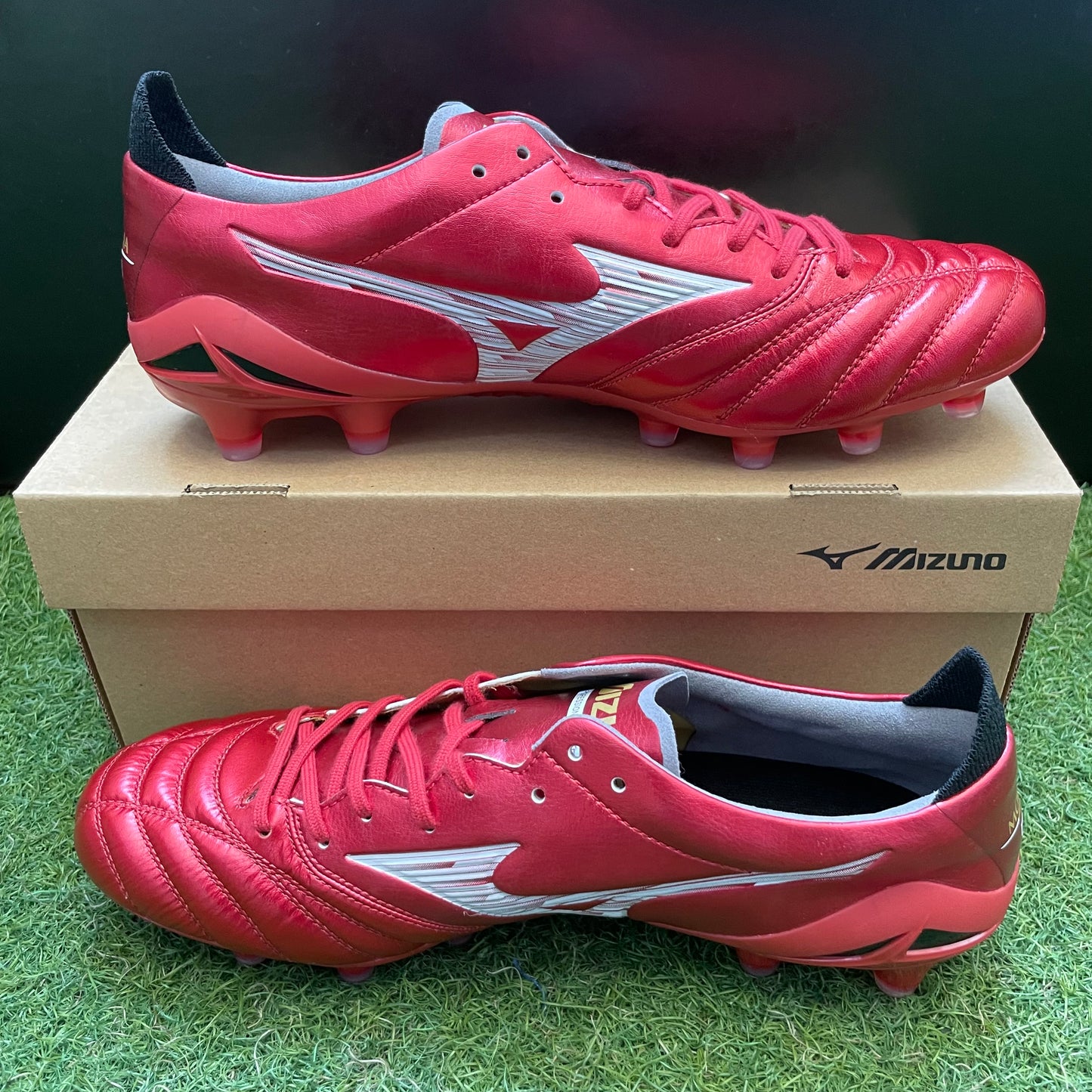 日本未発売 モレリアネオ4 エリート  P1GA253260 Morelia Neo4 elite