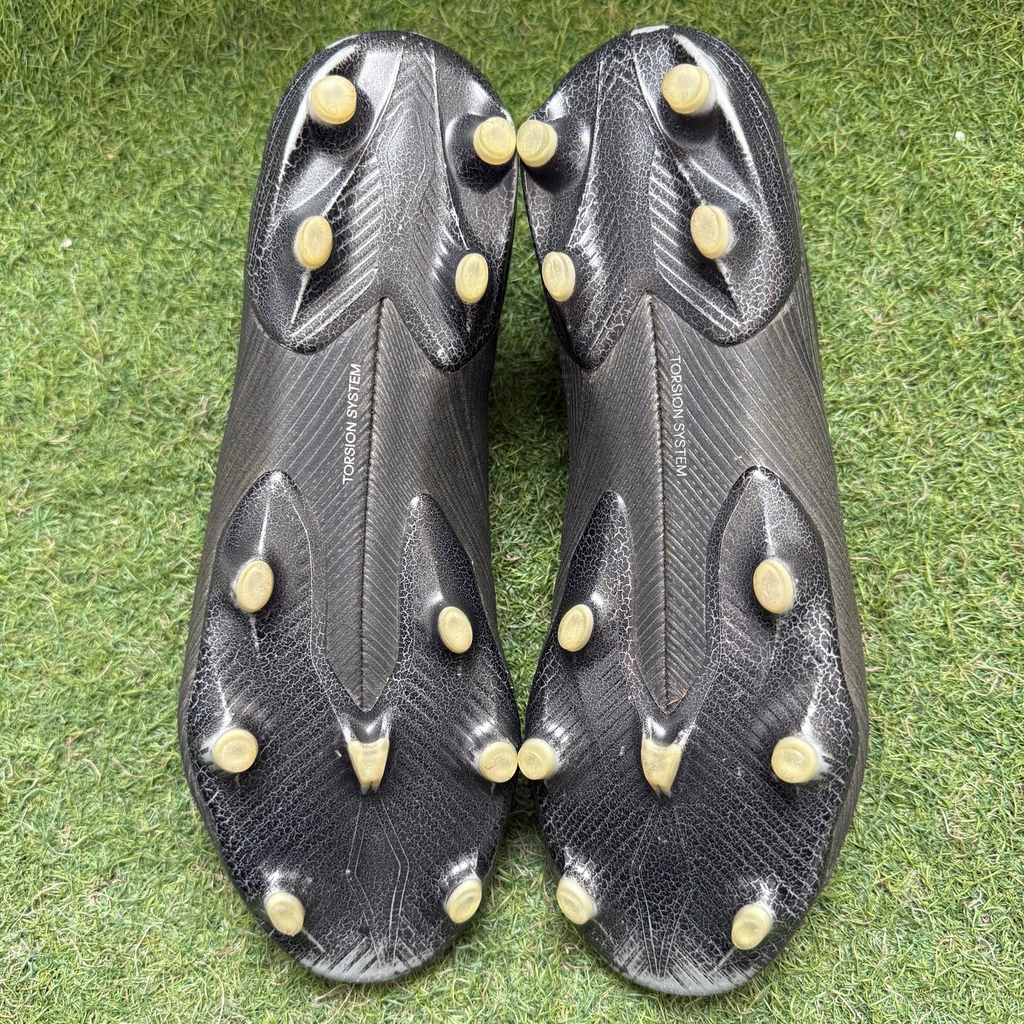 27.5 Used Goods中古スパイク NEMEZIZ 19＋ FG