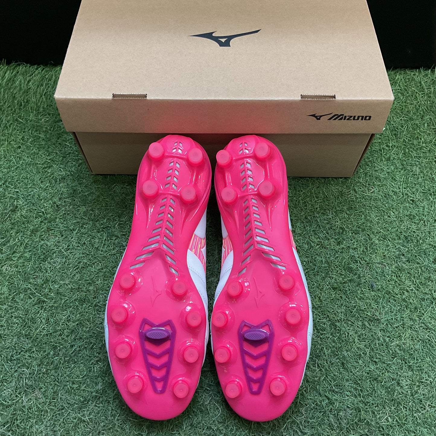 日本未発売 モレリアネオ4 エリート  P1GA263264 MORELIA NEO4 ELITE