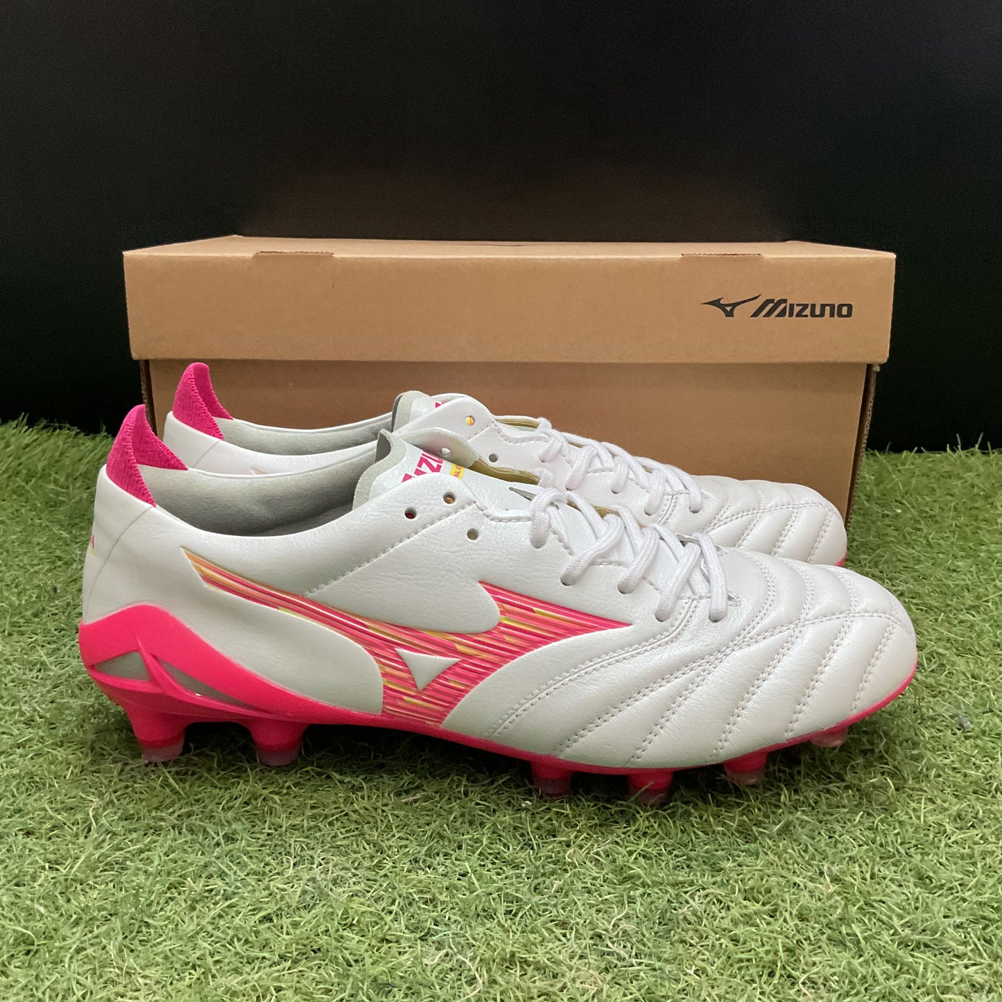 日本未発売 モレリアネオ4 エリート  P1GA263264 MORELIA NEO4 ELITE