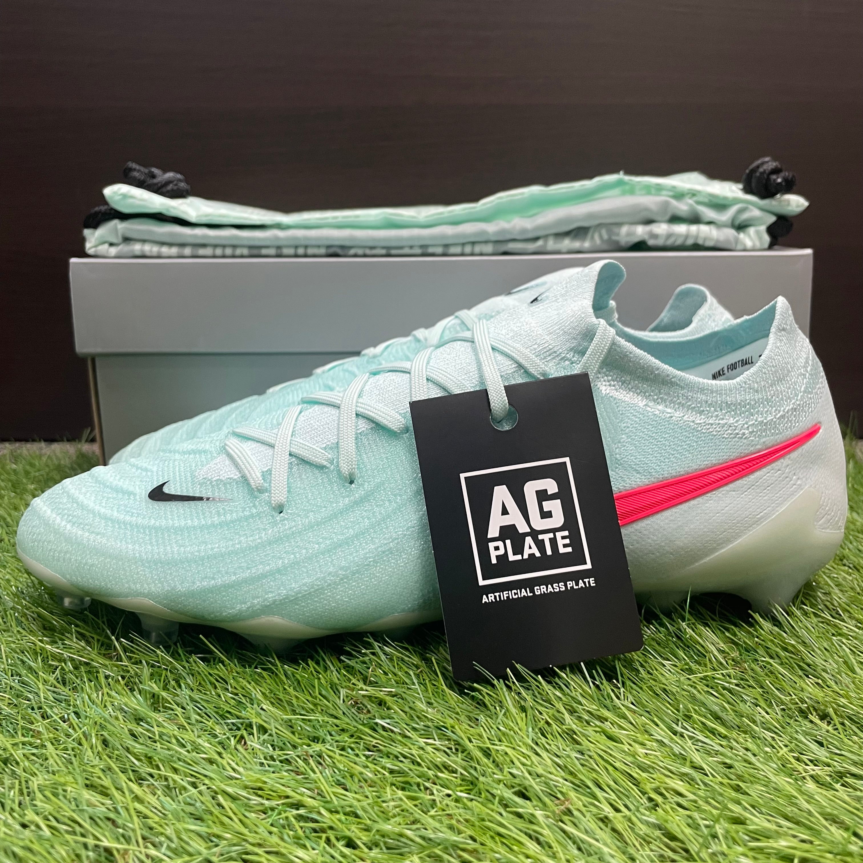 ファントムGX II ELITE AG-PRO FJ2554 300 ファントムGX II ELITE AG-PRO FJ2554 300 – 俺の足 サッカー用品