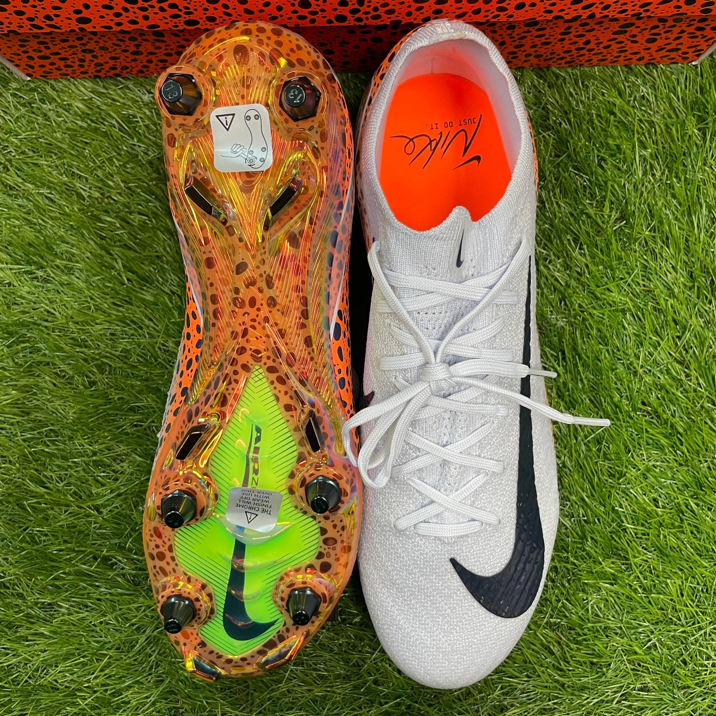 ズーム ヴェイパー 16 エリート SG-PRO OLY P HJ2451 900