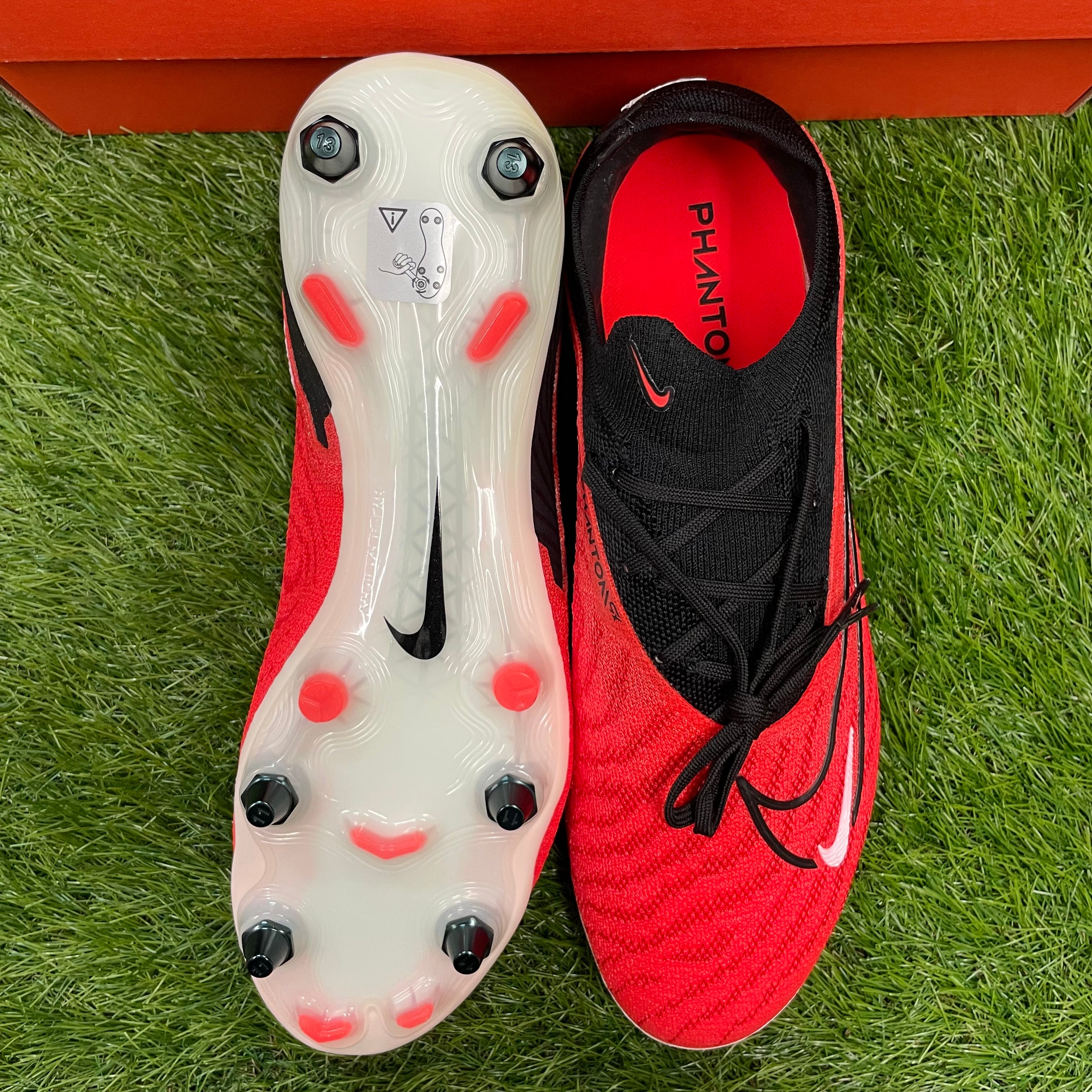 Phantom – 俺の足 サッカー用品セレクトショップ