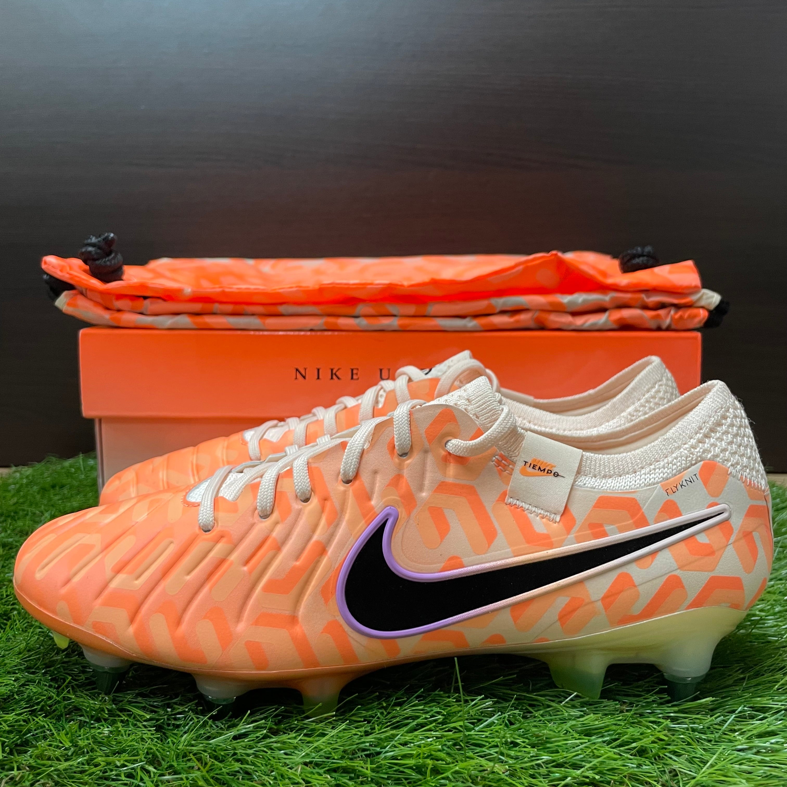 ティエンポレジェンド 10 エリート NU SG-PRO P FQ6430 800 Tiempo