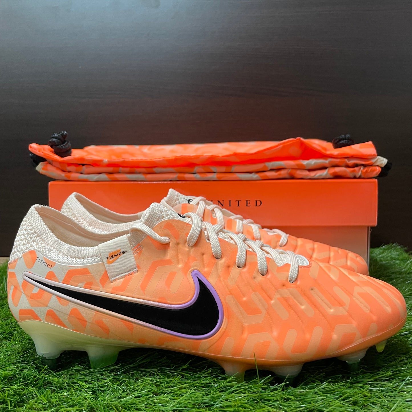 ティエンポレジェンド 10 エリート NU SG-PRO P FQ6430 800 Tiempo legend Elite SG-PRO P