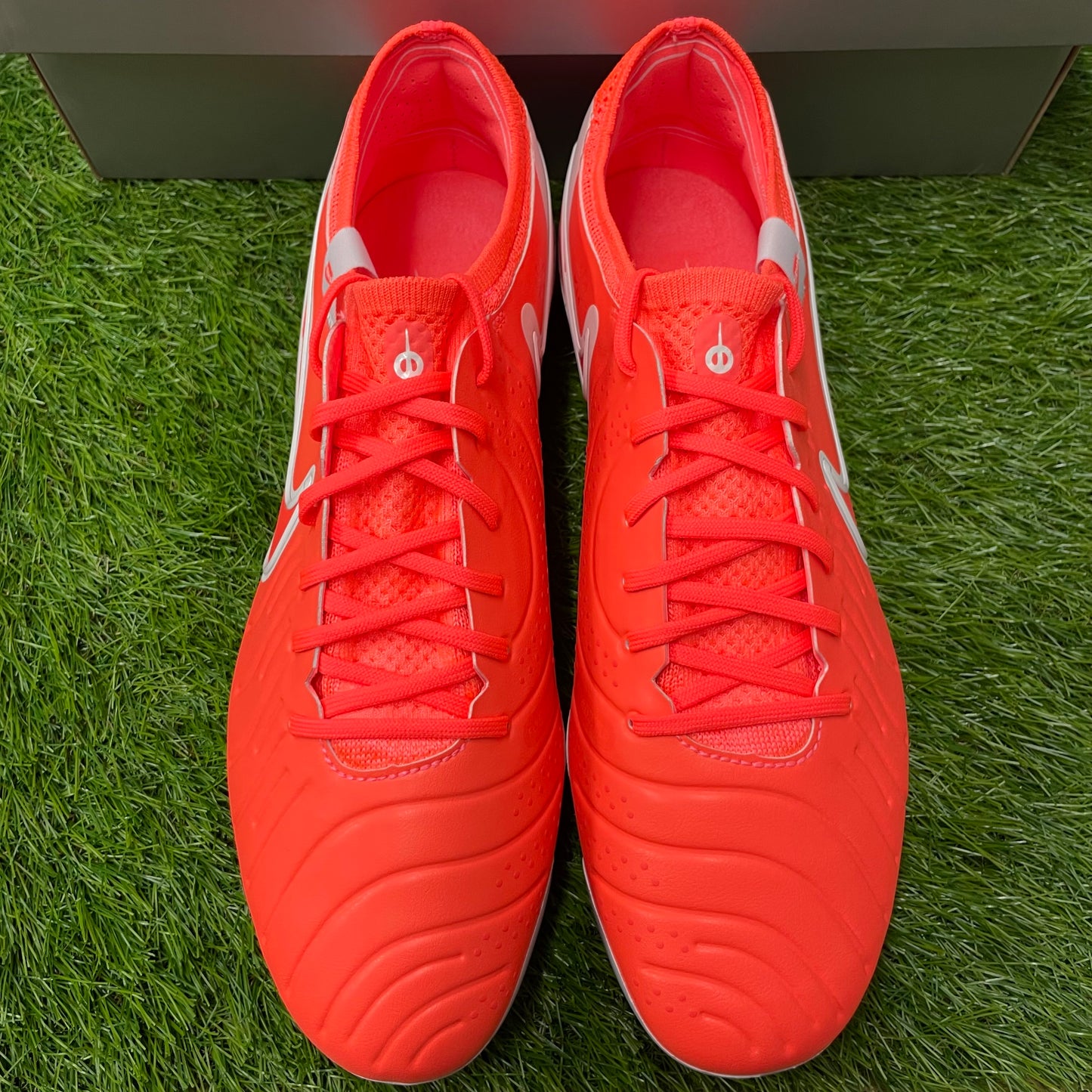 ティエンポレジェンド10  ELITE FG  ACC DV4328 800