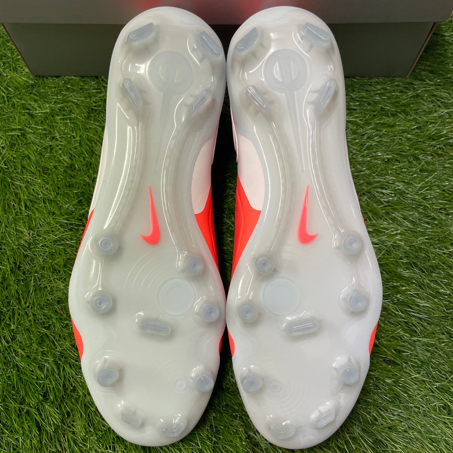 ティエンポレジェンド10  ELITE FG  ACC DV4328 800