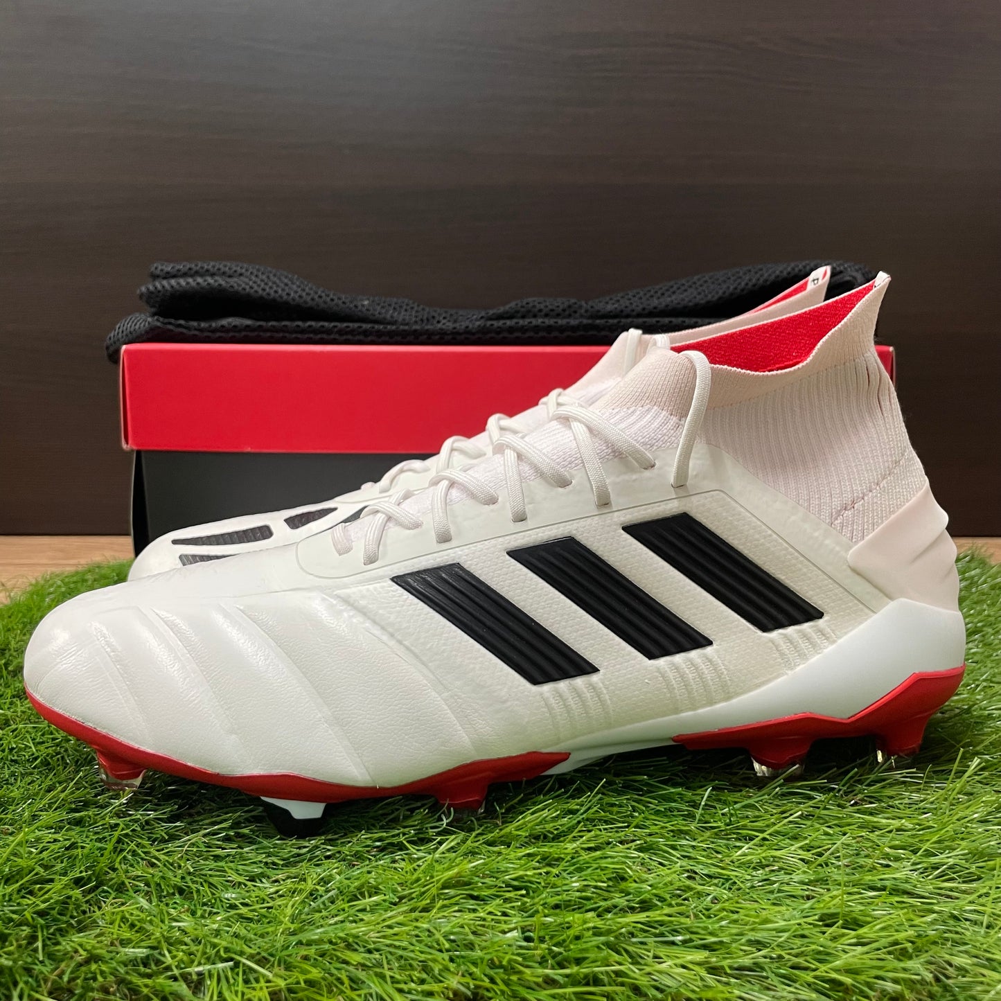 プレデター19.1 FG 25Y EE7864