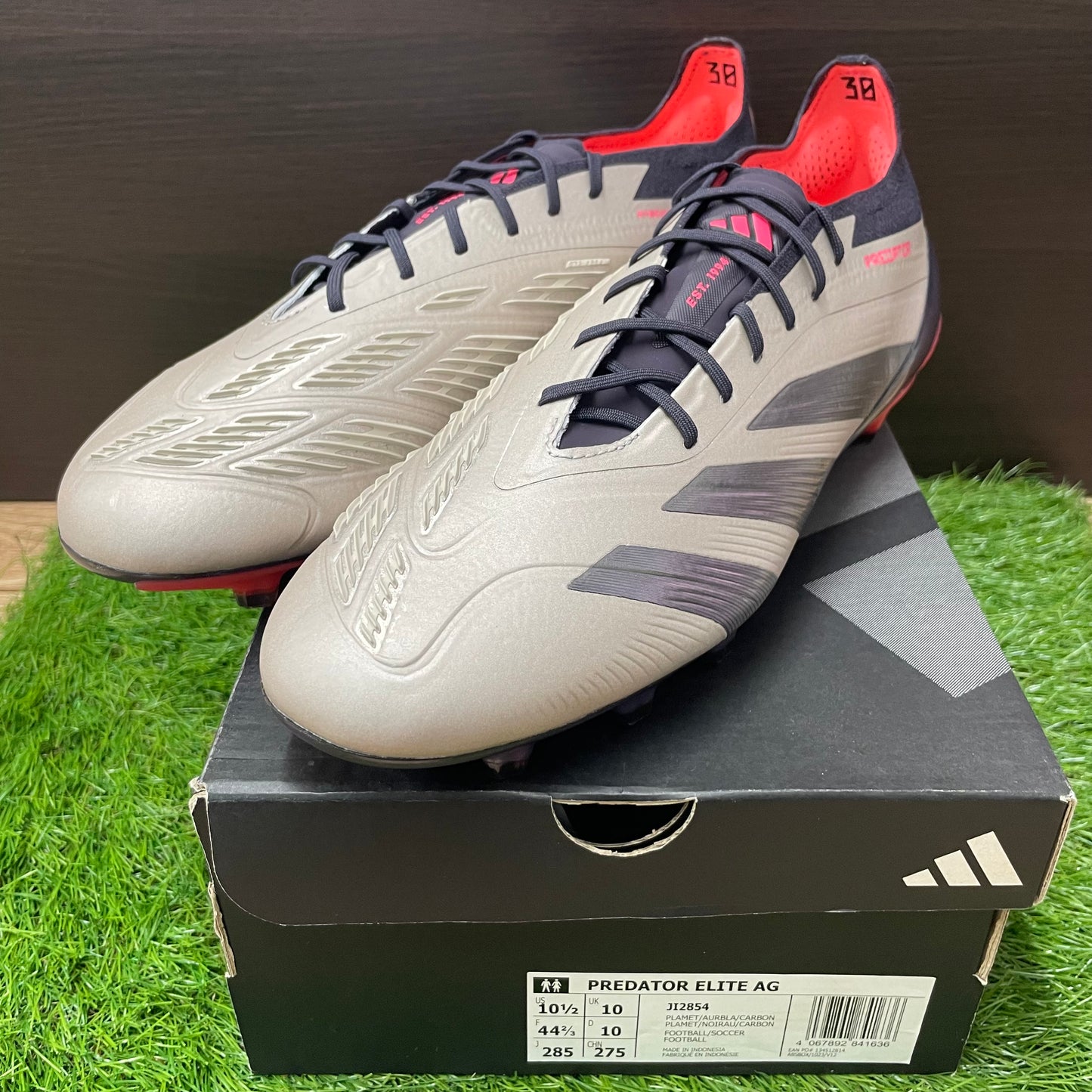 世界未発売 Predator Elite  AG プレデター JI2854