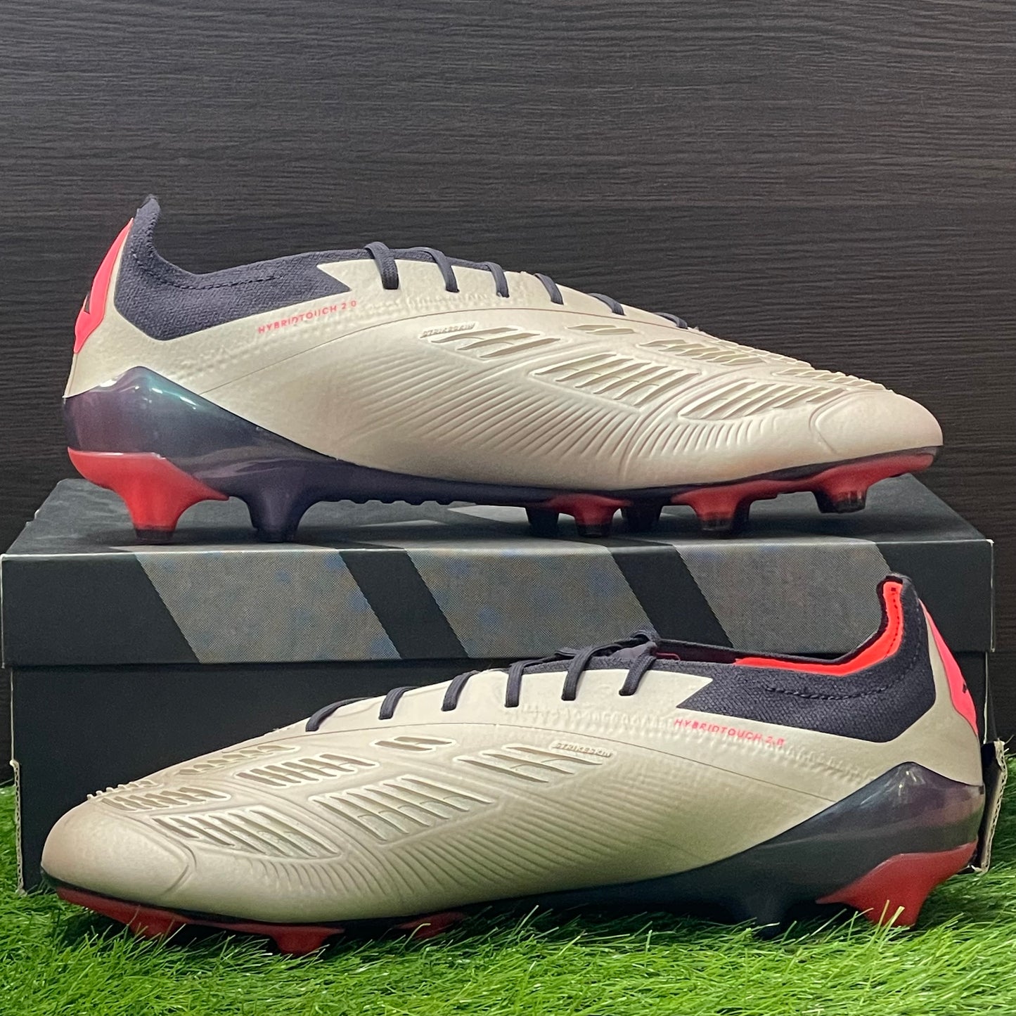 世界未発売 Predator Elite  AG プレデター JI2854