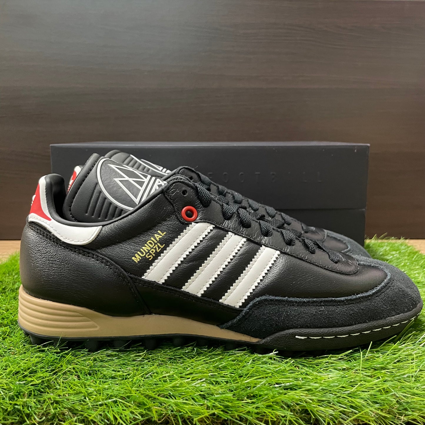 MUNDIAL TEAM SPZL F.C. IE9095