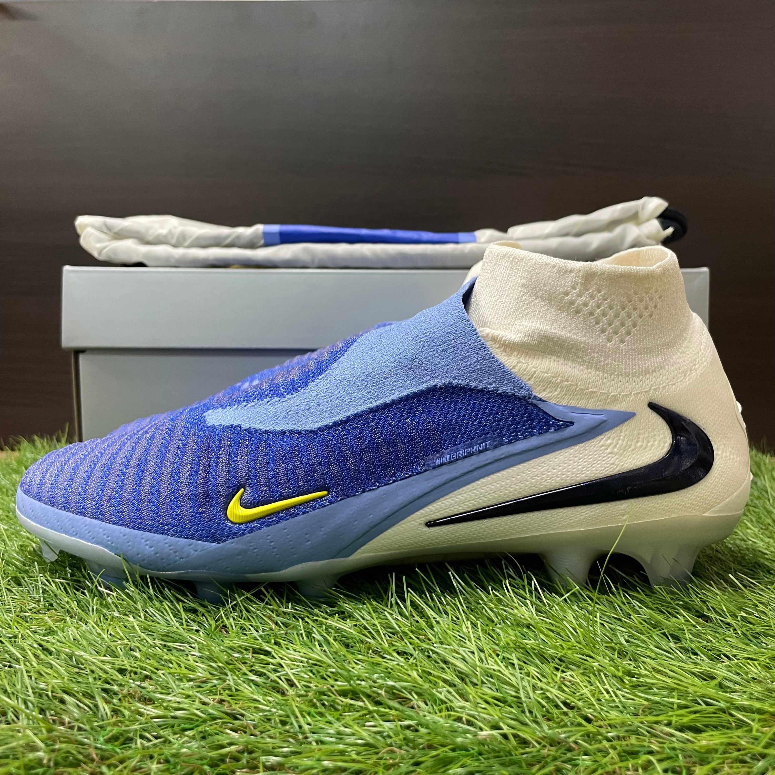 ファントム6 HIGH ELITE FG LV8 HQ2328 400 – 俺の足 サッカー用品
