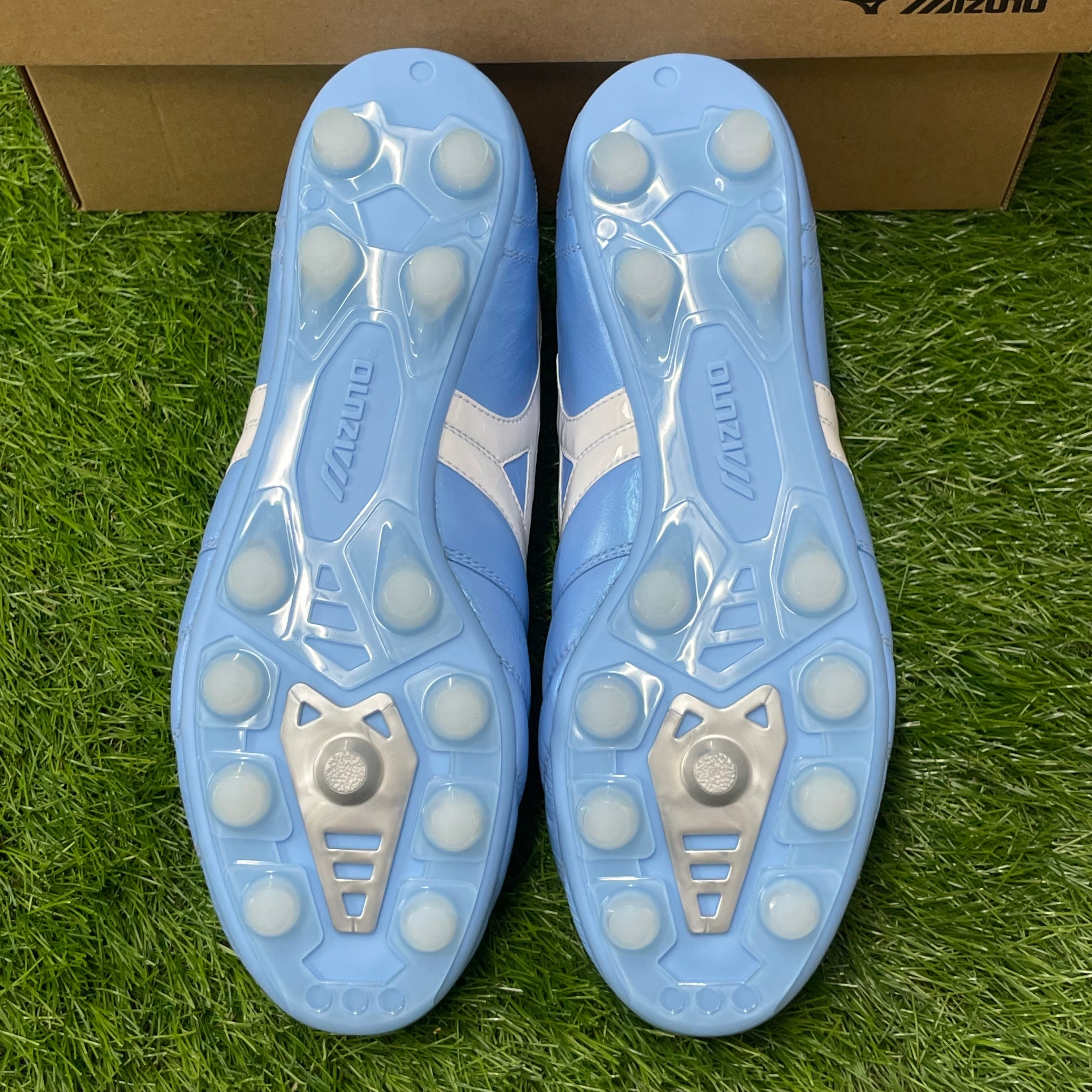 日本未発売 モレリア2 ELITE P1GA260425 Unit Sky Pack – 俺の足