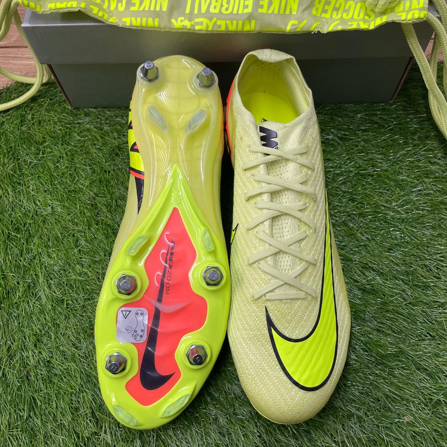 Mercurial VAPOR 16 ELITE SG-PRO FQ8688 300 ズームヴェイパー16エリート