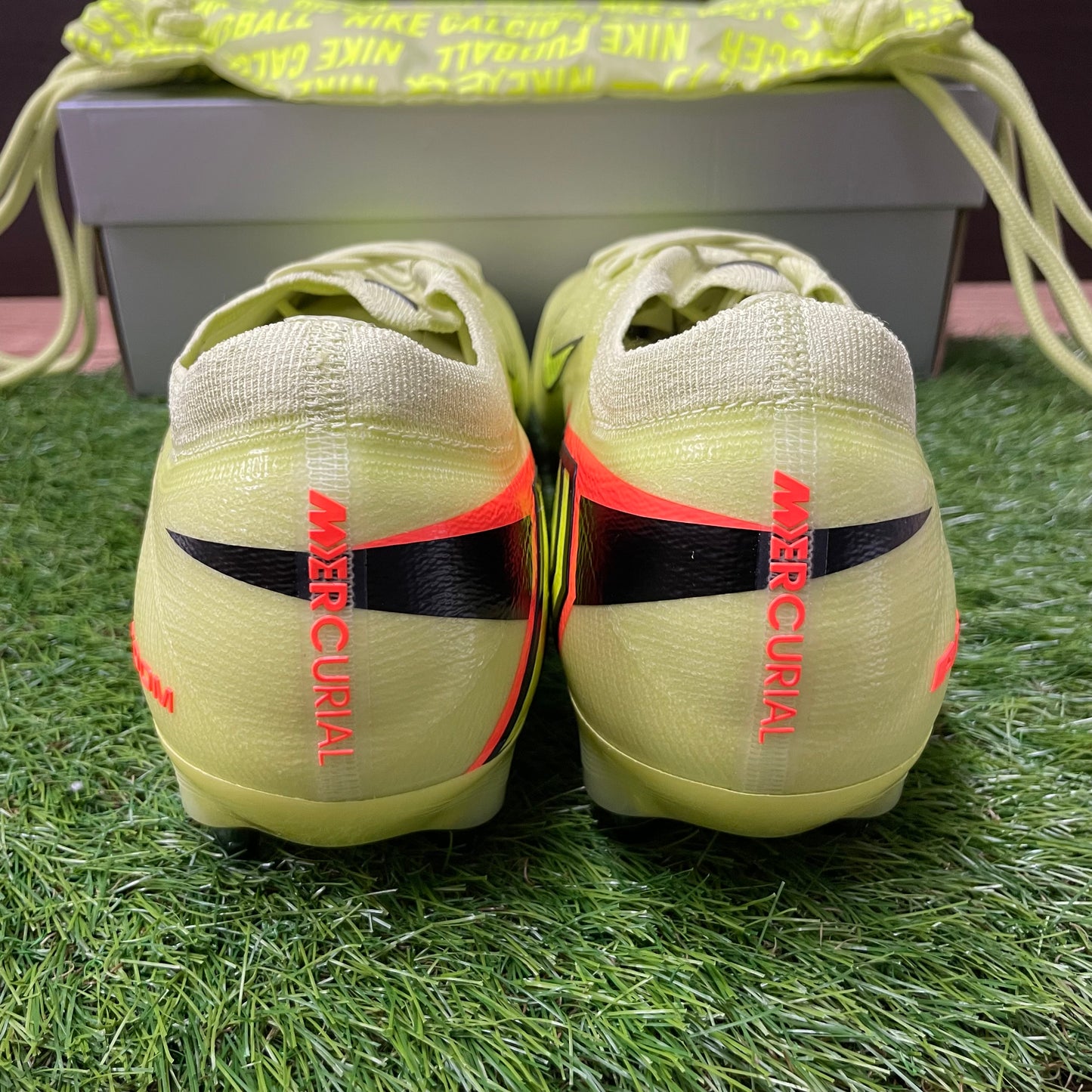 Mercurial VAPOR 16 ELITE SG-PRO FQ8688 300 ズームヴェイパー16エリート