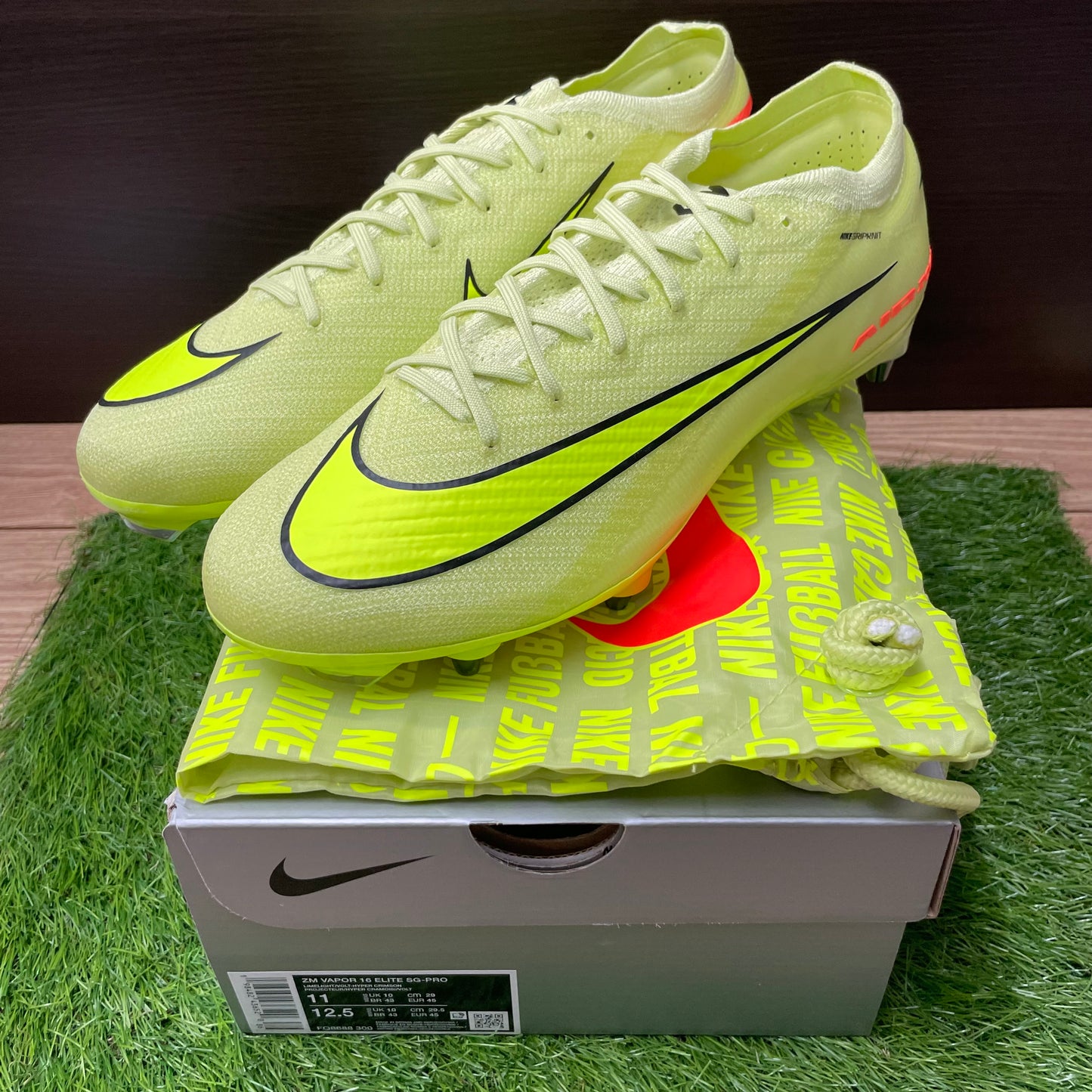 Mercurial VAPOR 16 ELITE SG-PRO FQ8688 300 ズームヴェイパー16エリート