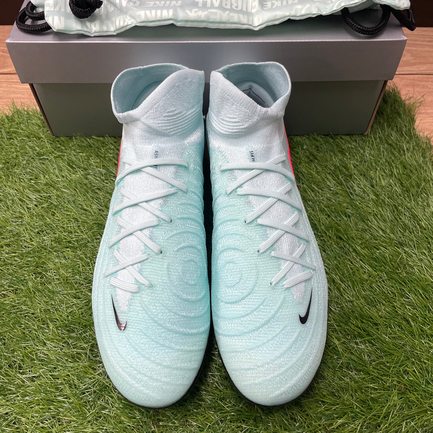 ファントムルナ II ELITE FG FJ2572 300 PHANTOM LUNA