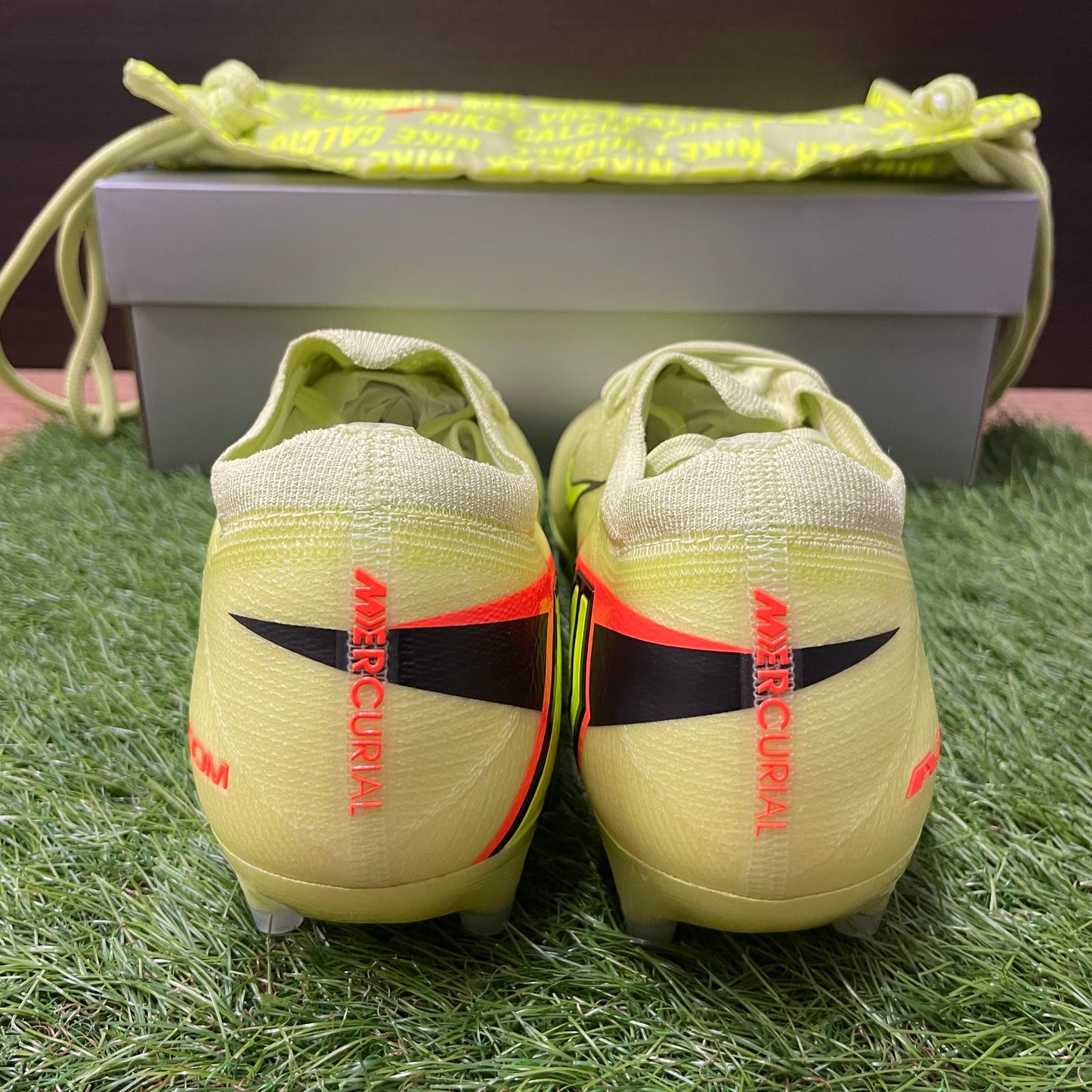 ズーム マーキュリアル ヴェイパー 16 エリート AG-PRO FQ8693 300 ZOOM VAPOR 16 ELITE